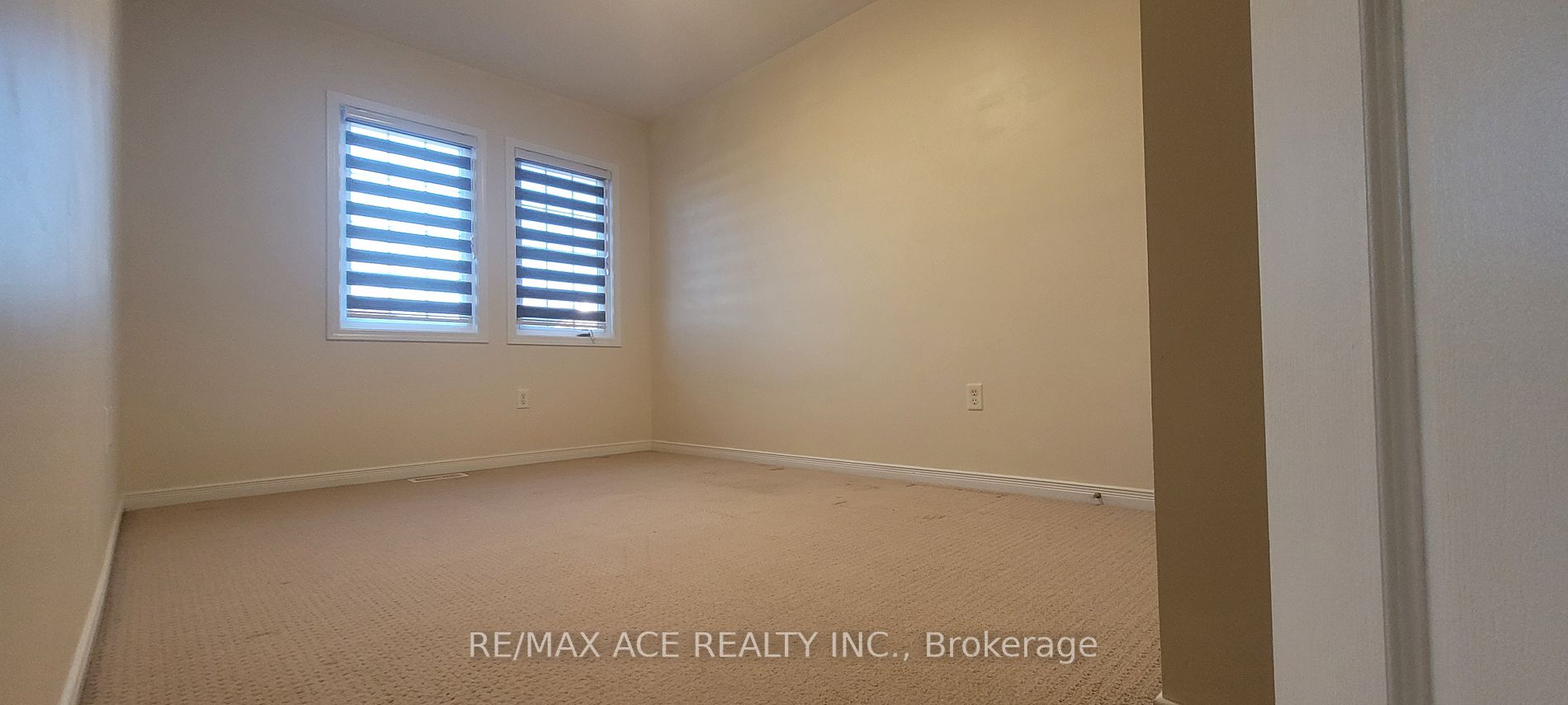 46 Ralph Chalmers Ave