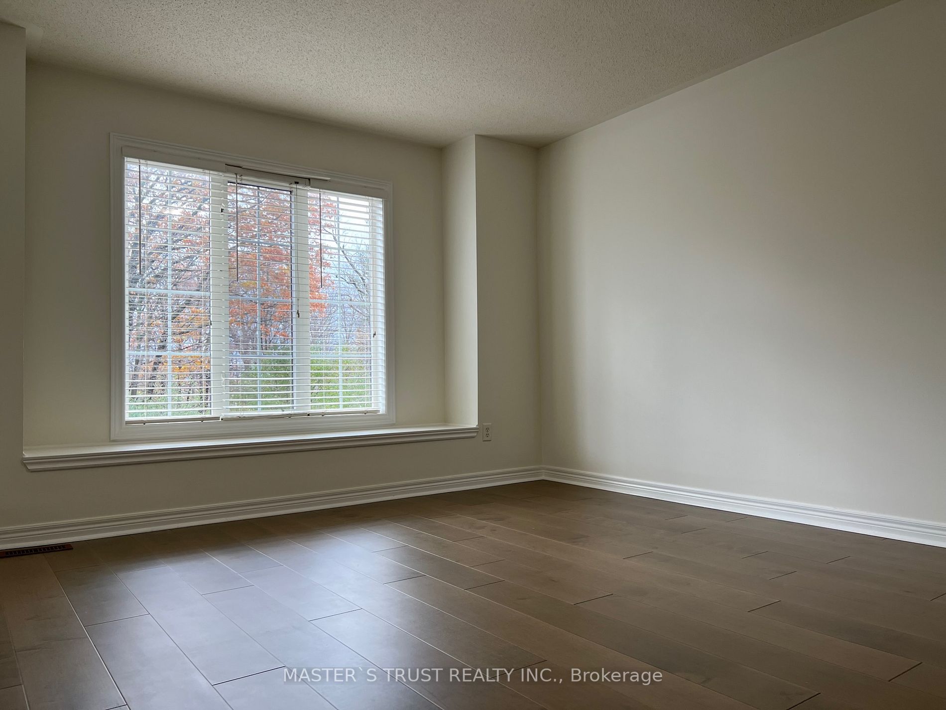 124 Derrywood Dr