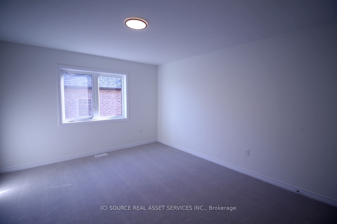 1093 Cole St