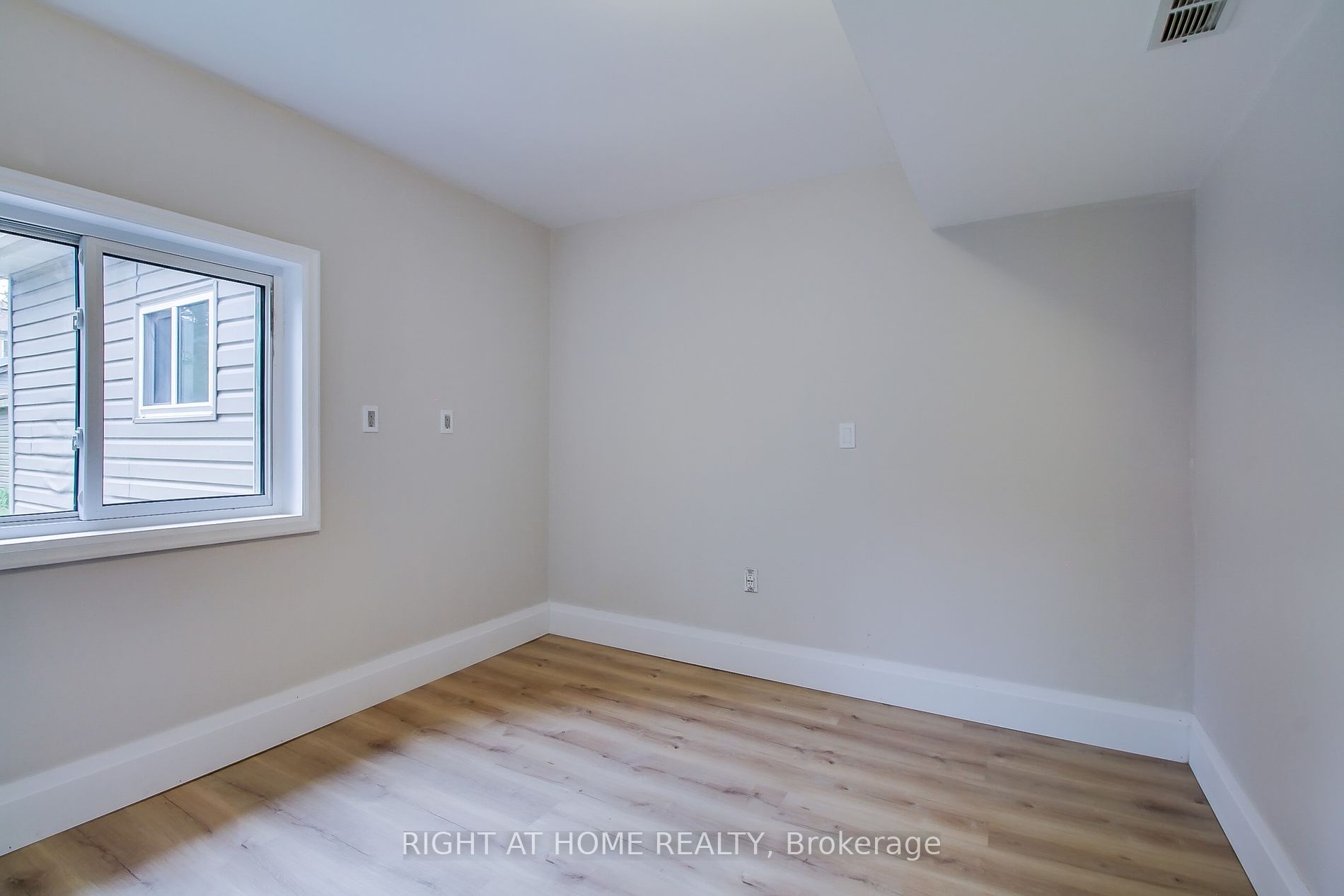 171 Bayview Ave