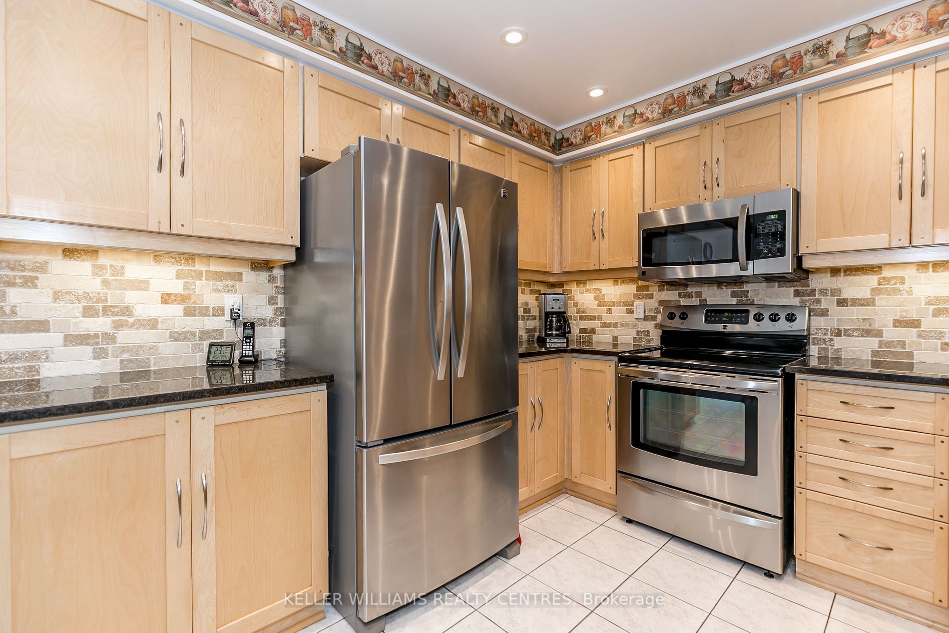 173 Hollandview Tr
