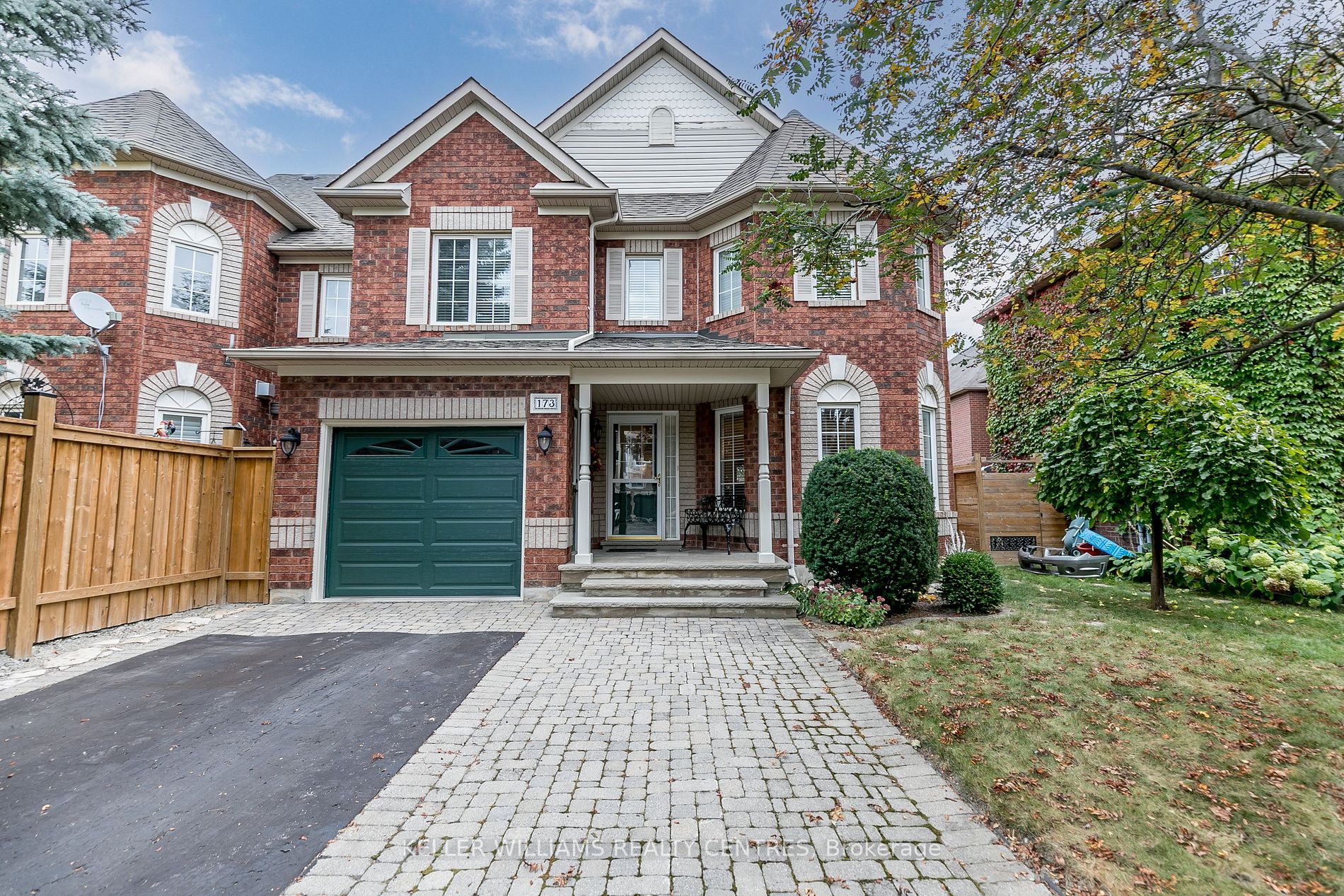 173 Hollandview Tr