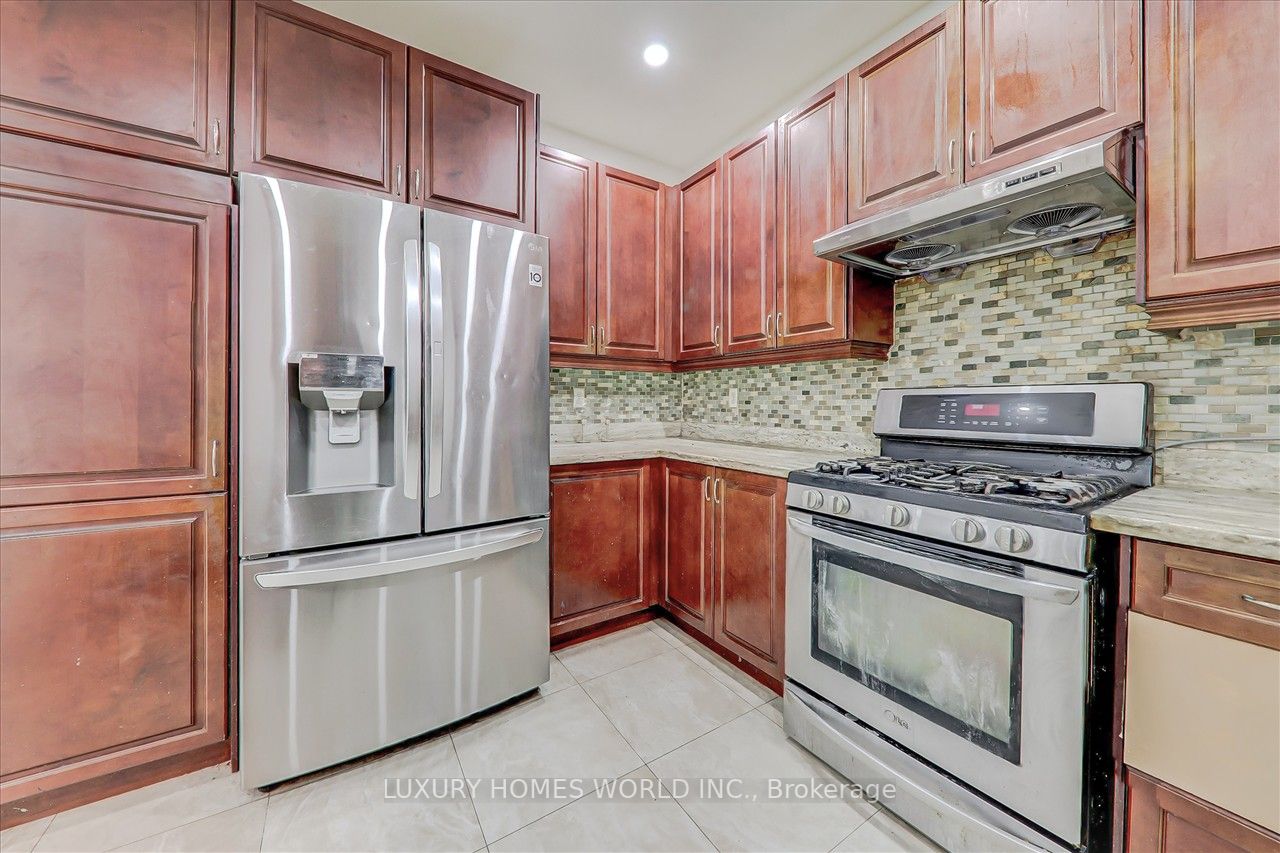 140 Cabin Trail Cres