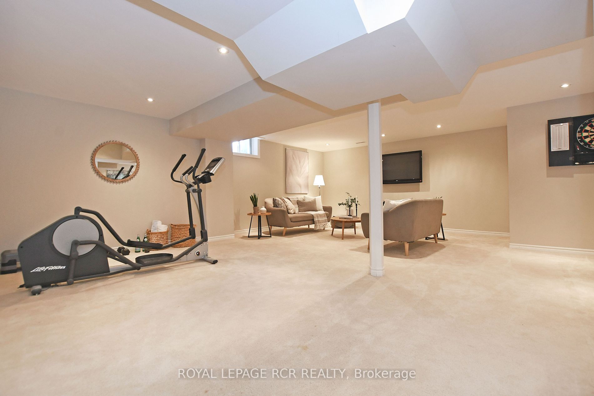 78 Allenvale Dr