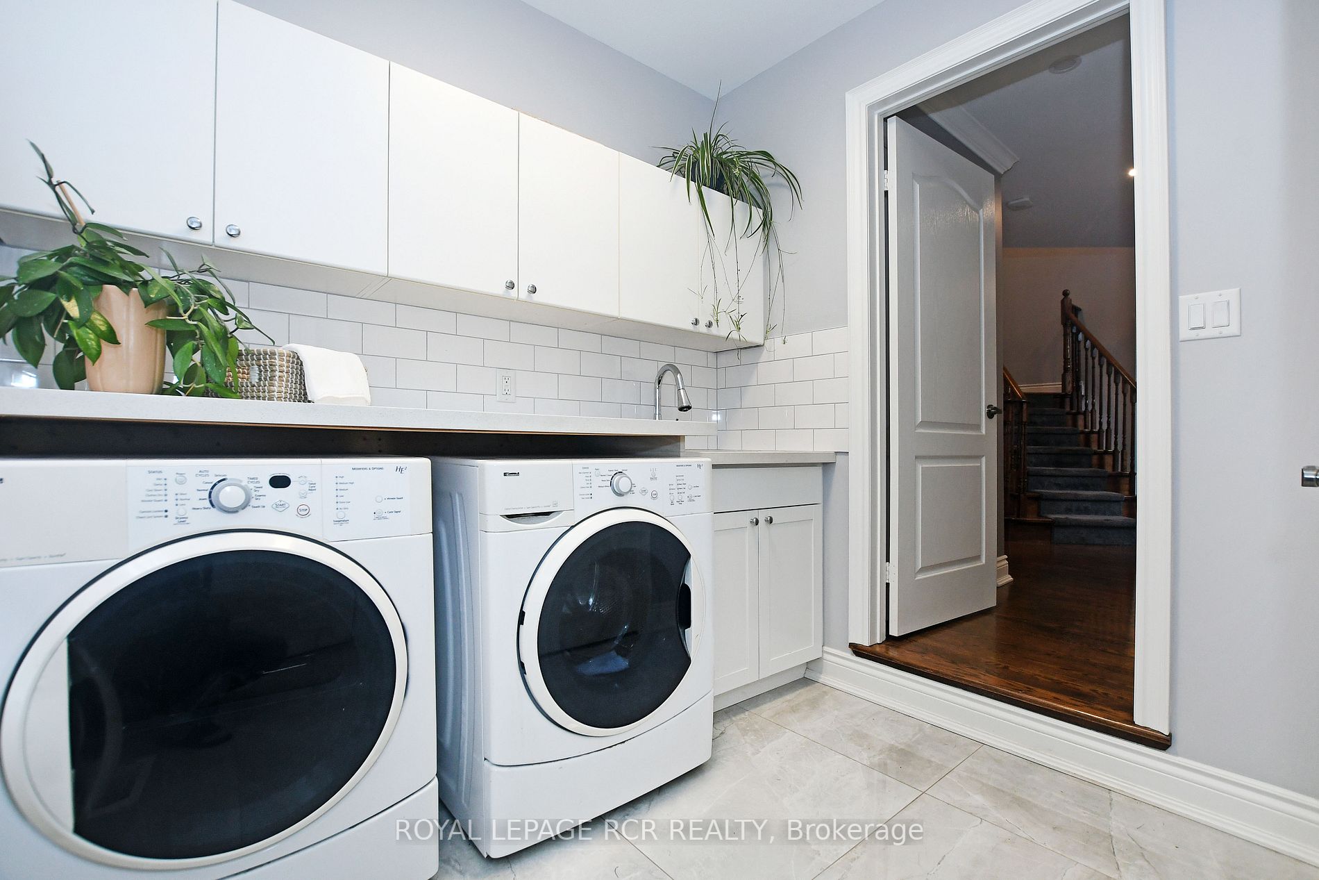 78 Allenvale Dr