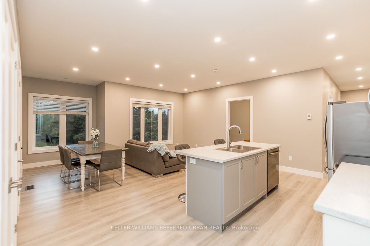 23 Delta Cres