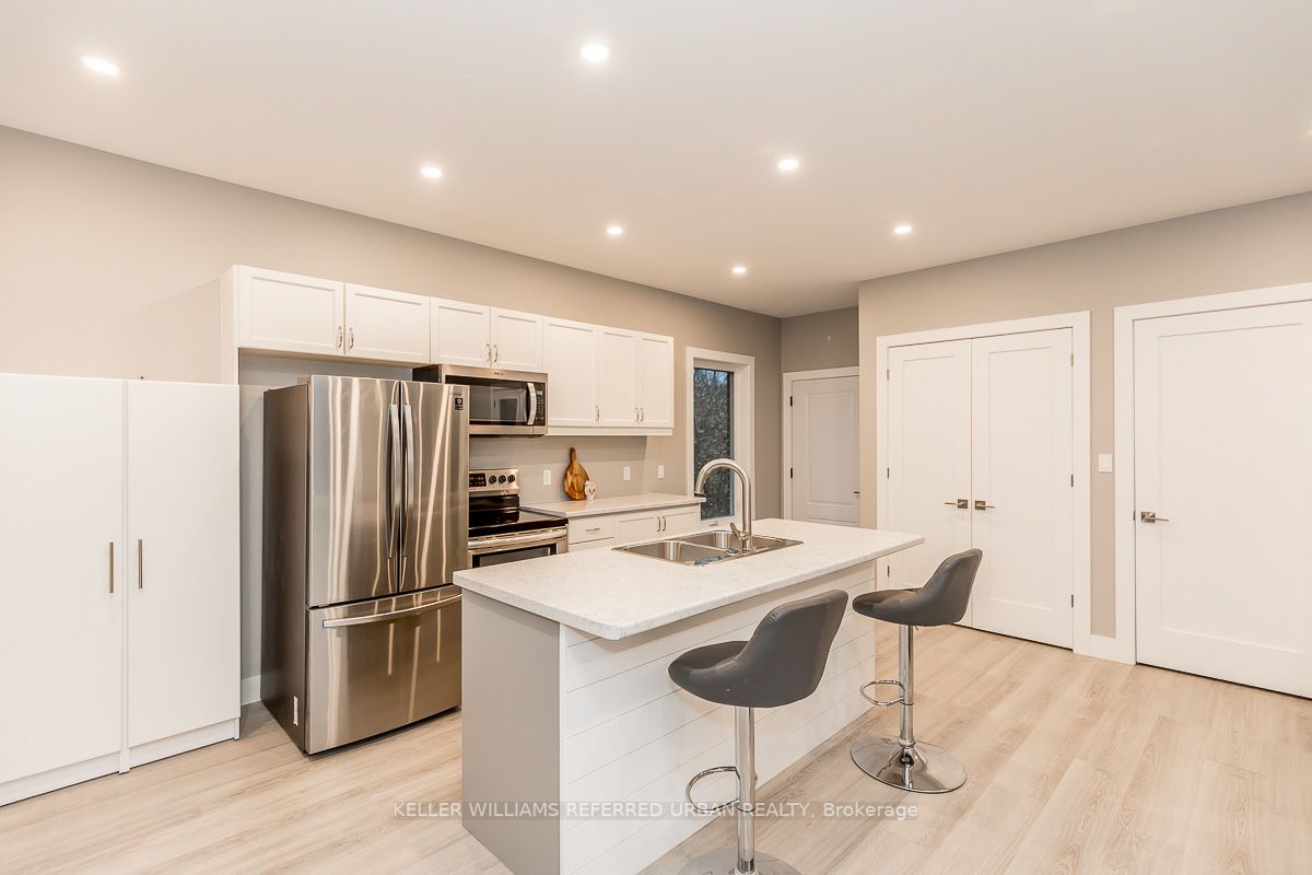 23 Delta Cres