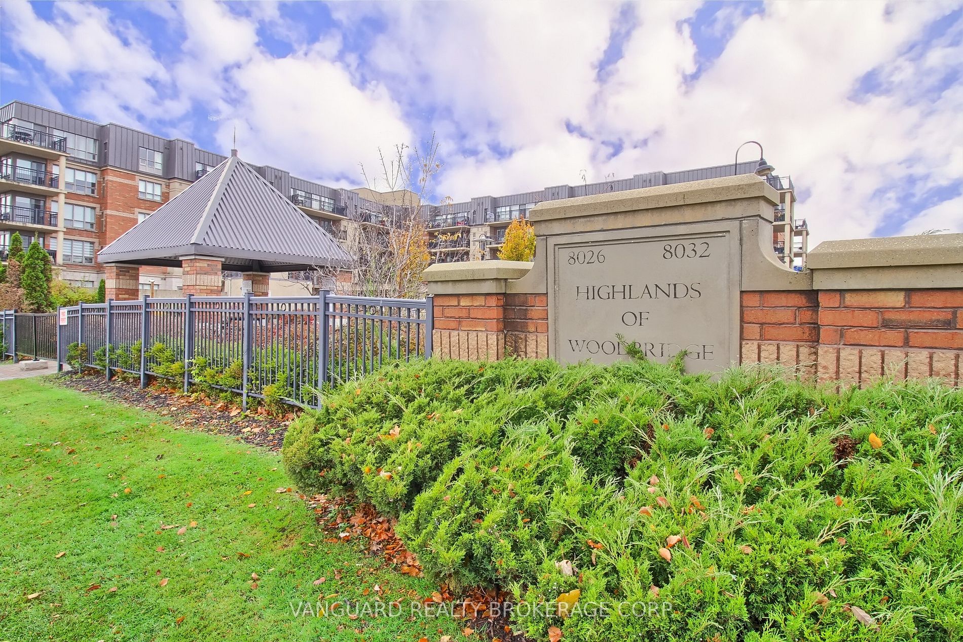8026 Kipling Ave W, #513