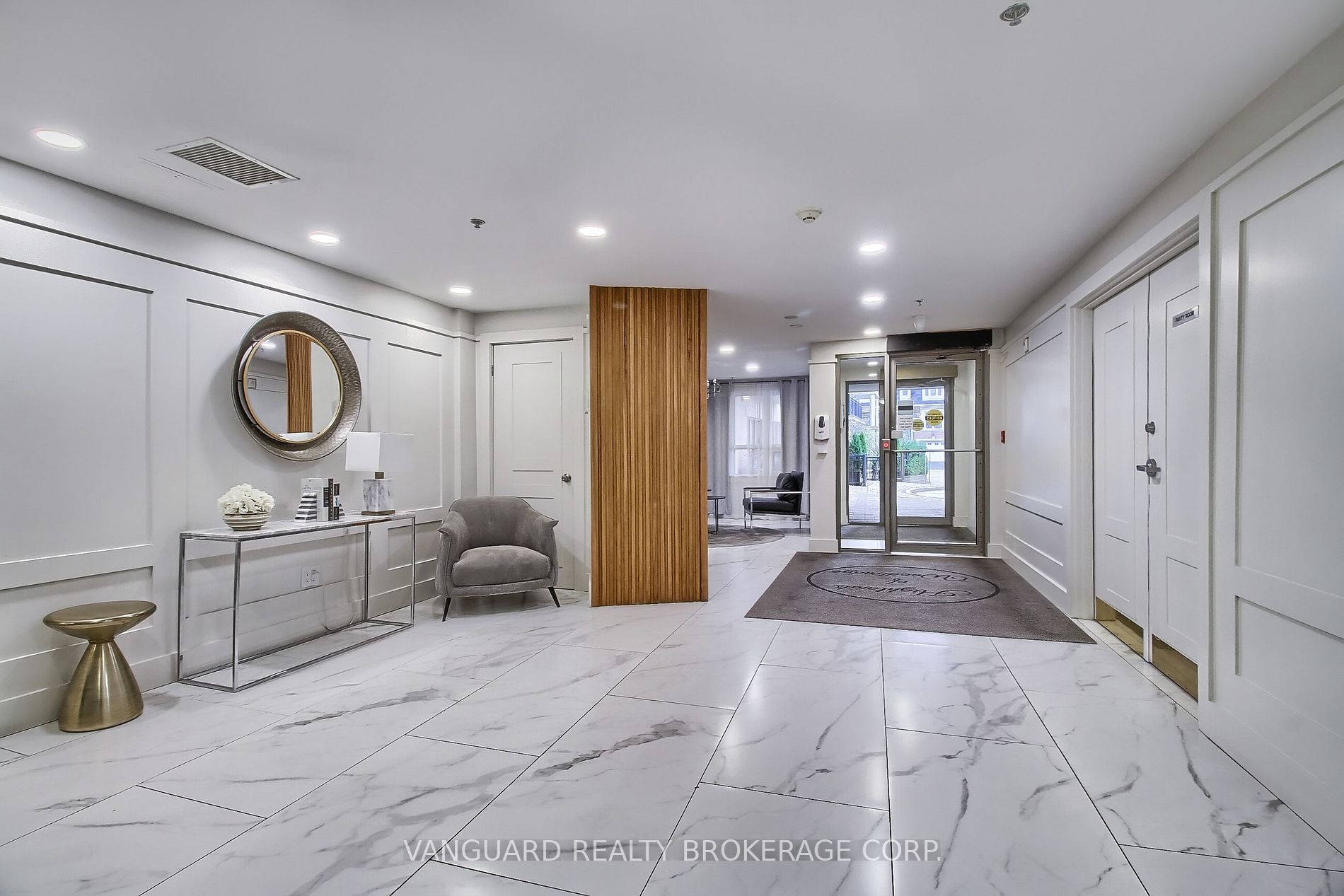 8026 Kipling Ave W, #513