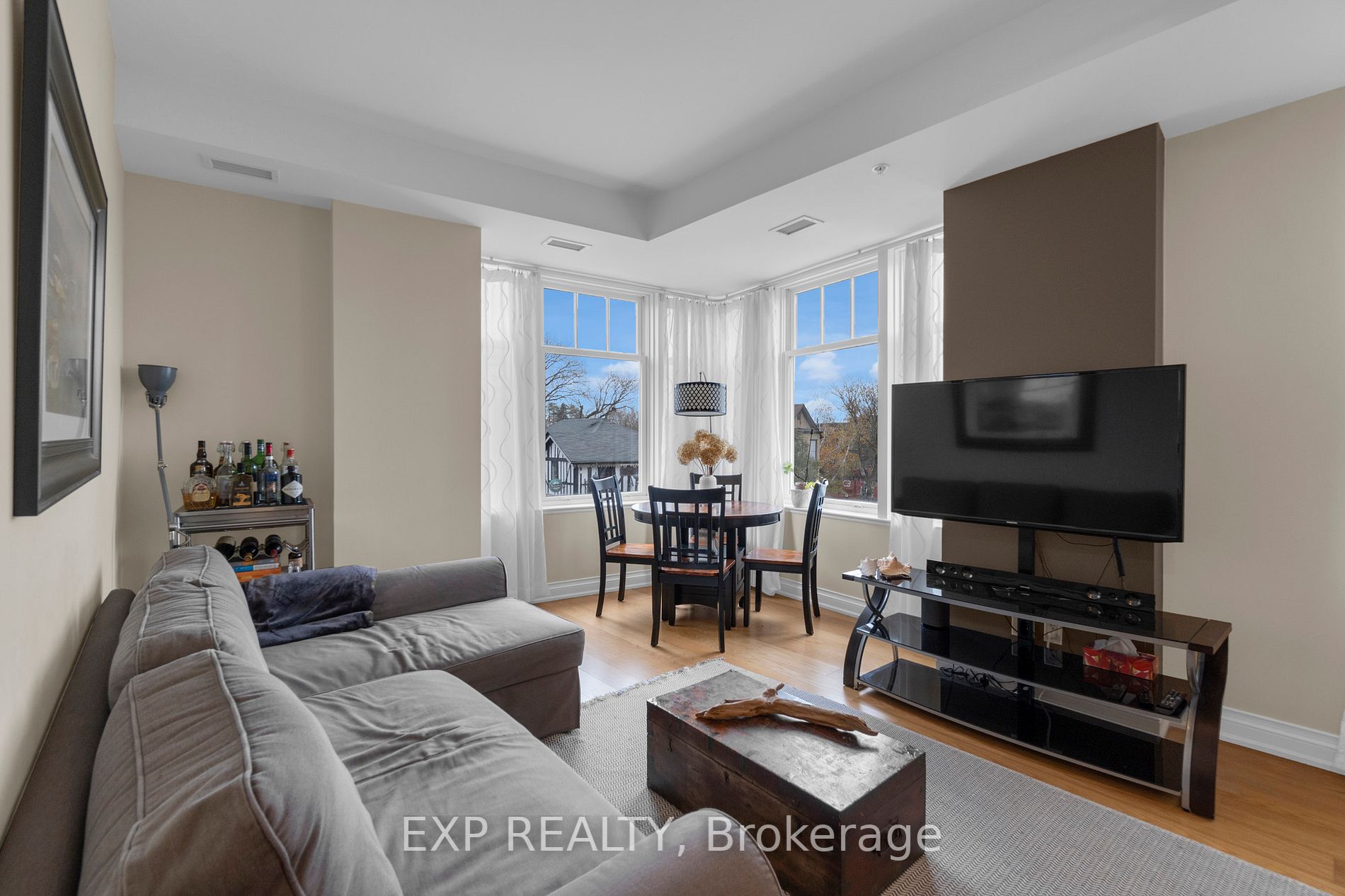 68 Main St, #222