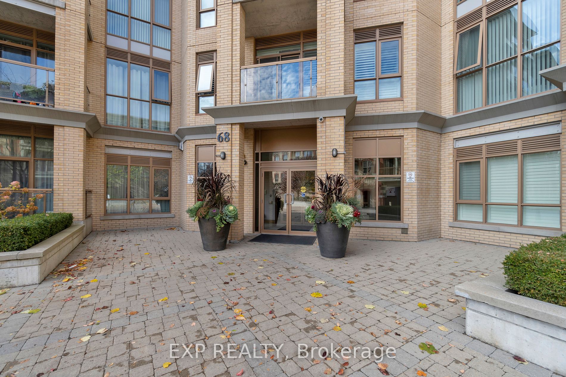 68 Main St, #222