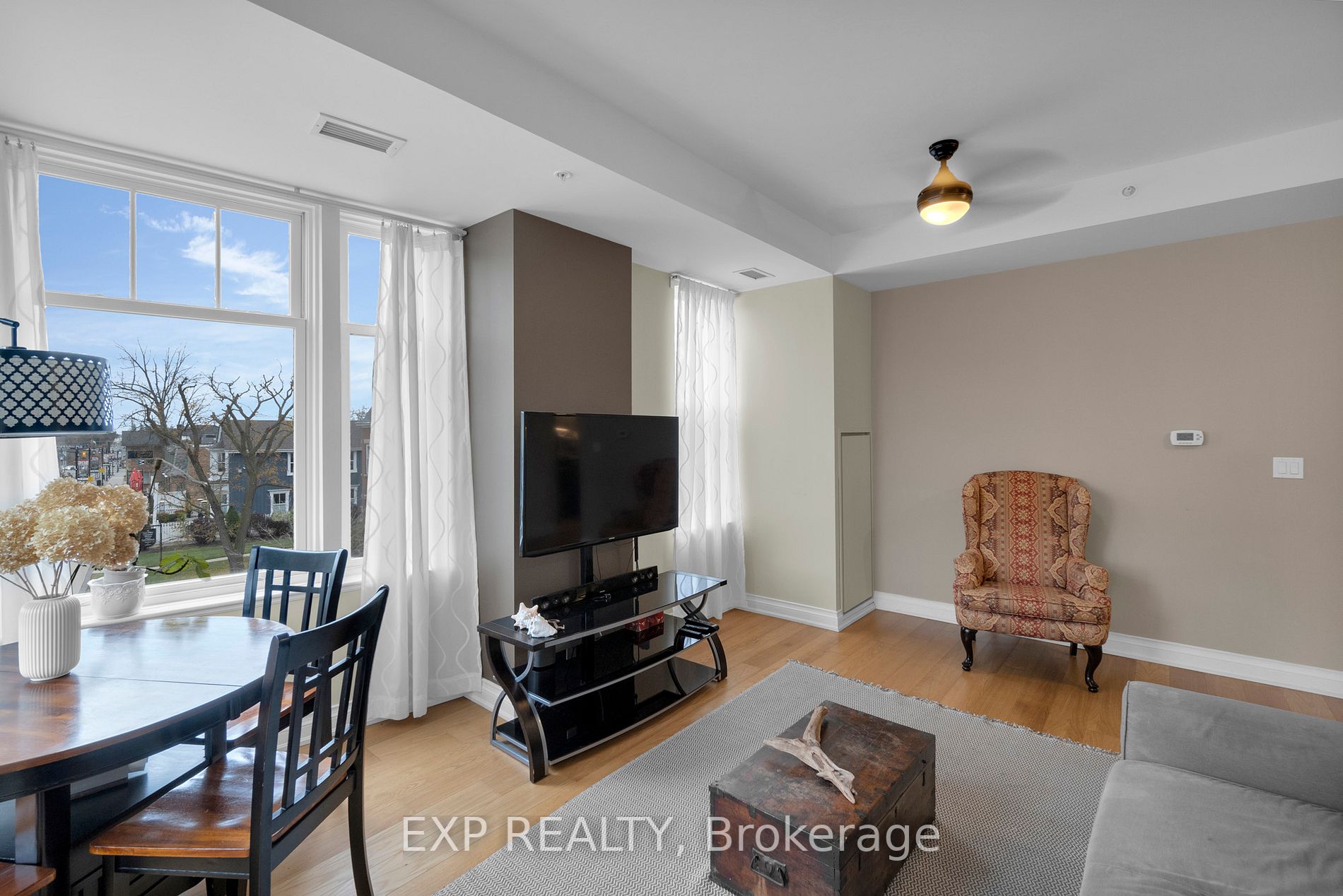 68 Main St, #222