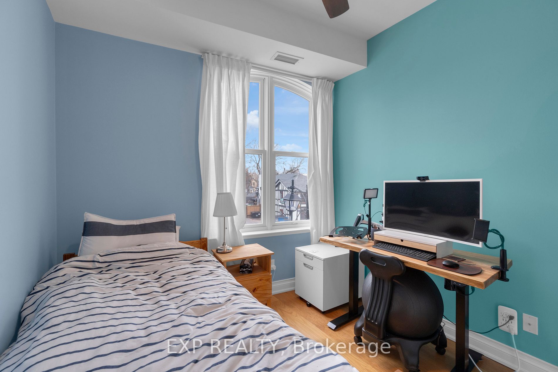 68 Main St, #222