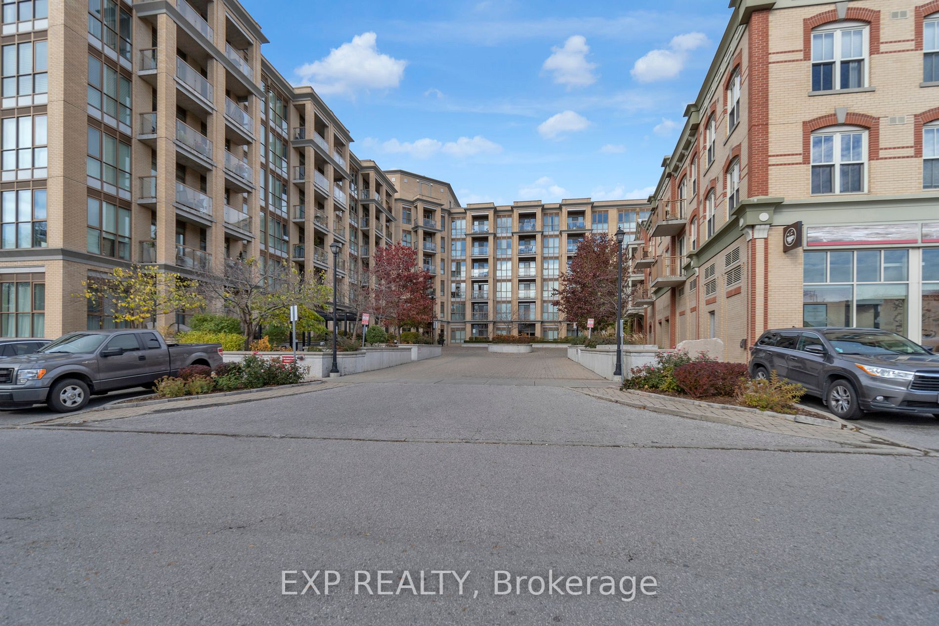 68 Main St, #222