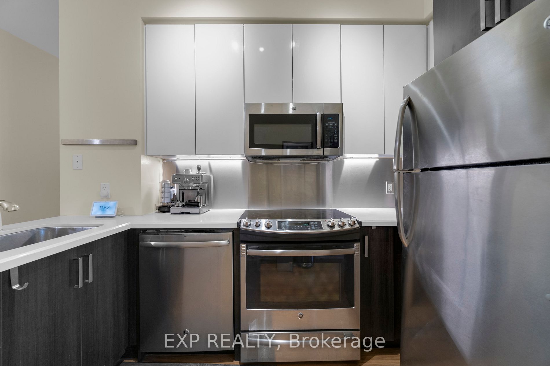 68 Main St, #222
