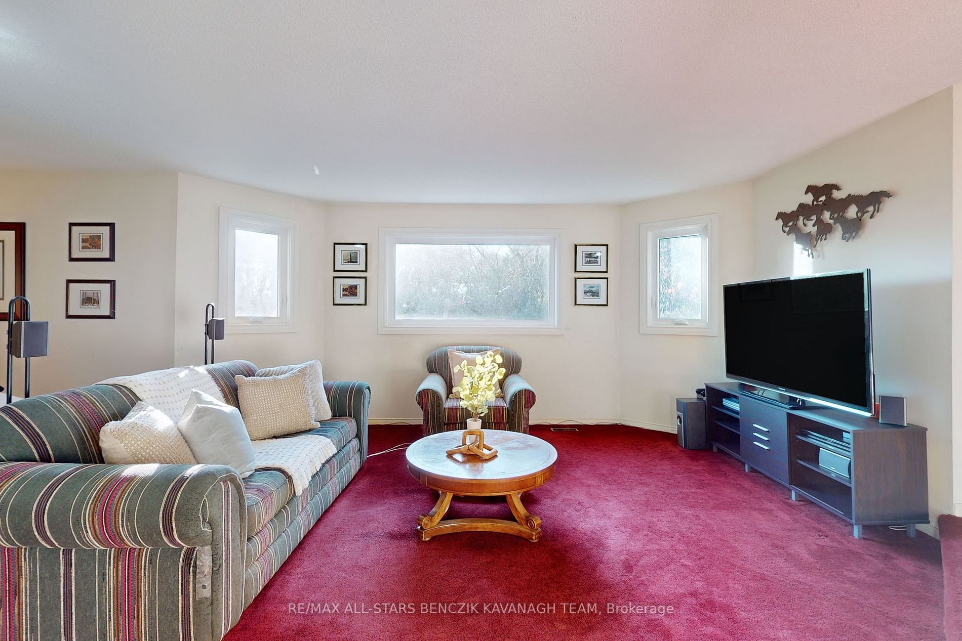 52 Norwich Dr