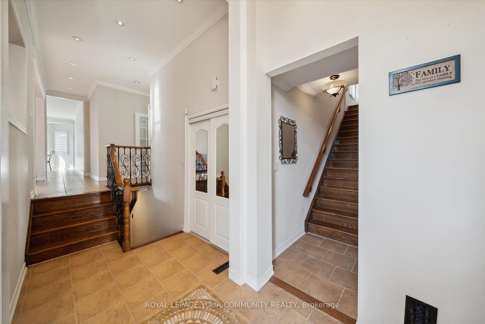 256 Melville Ave