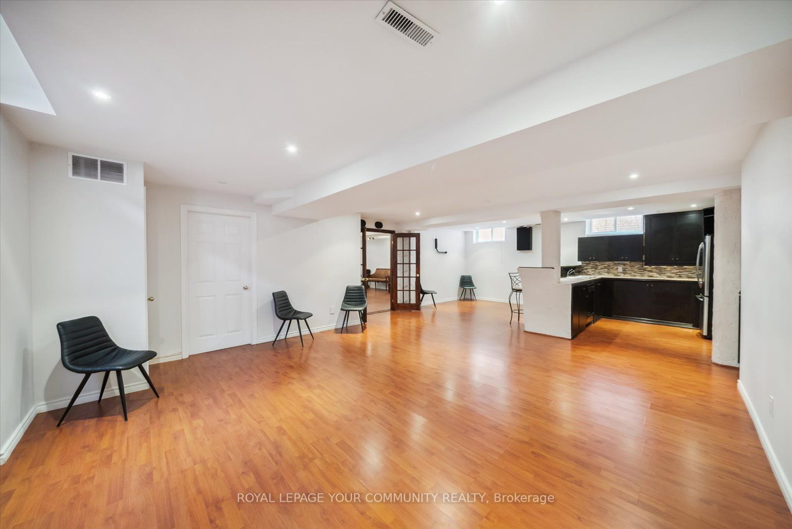 256 Melville Ave