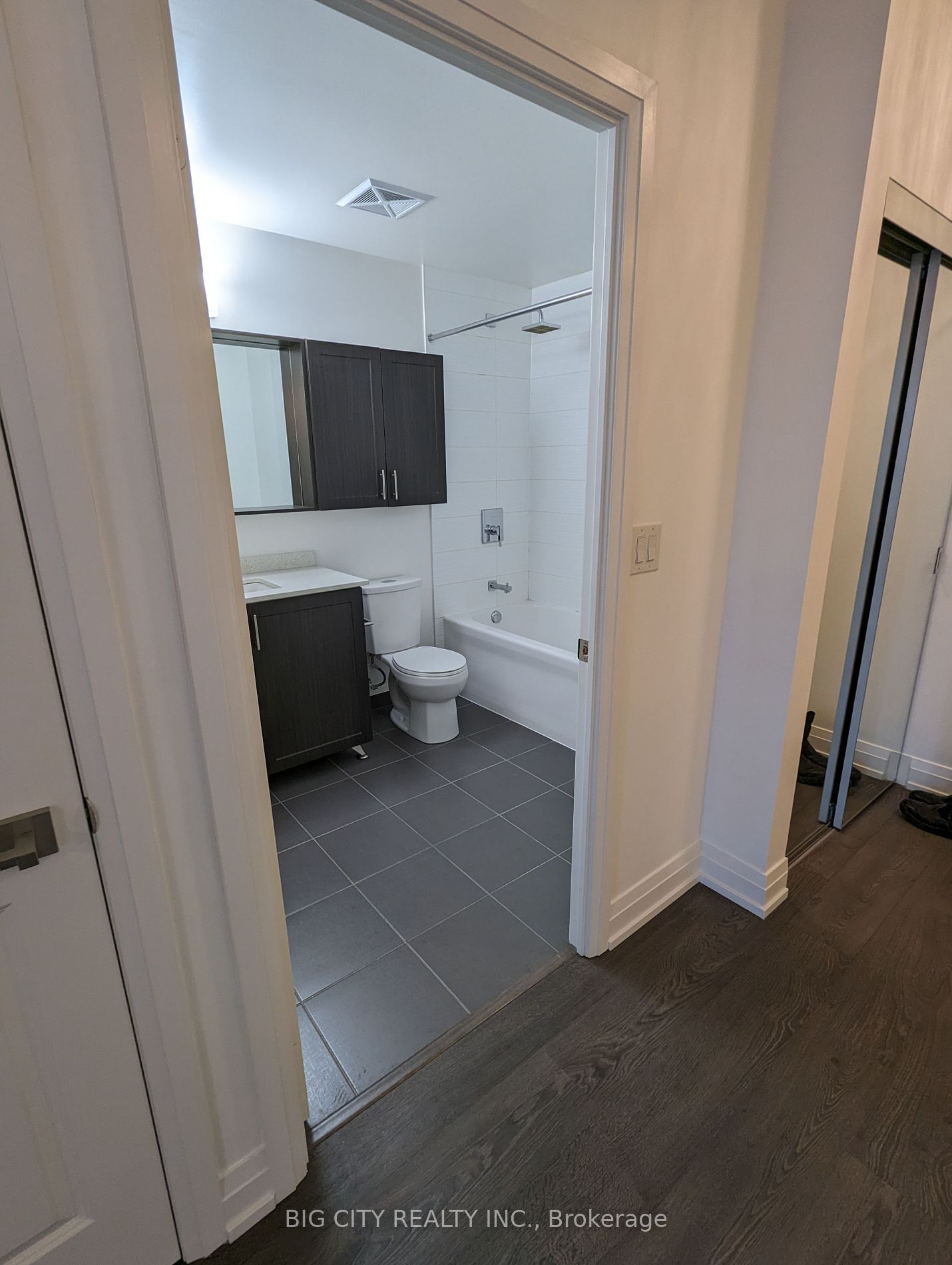 3600 Hwy 7, #2503