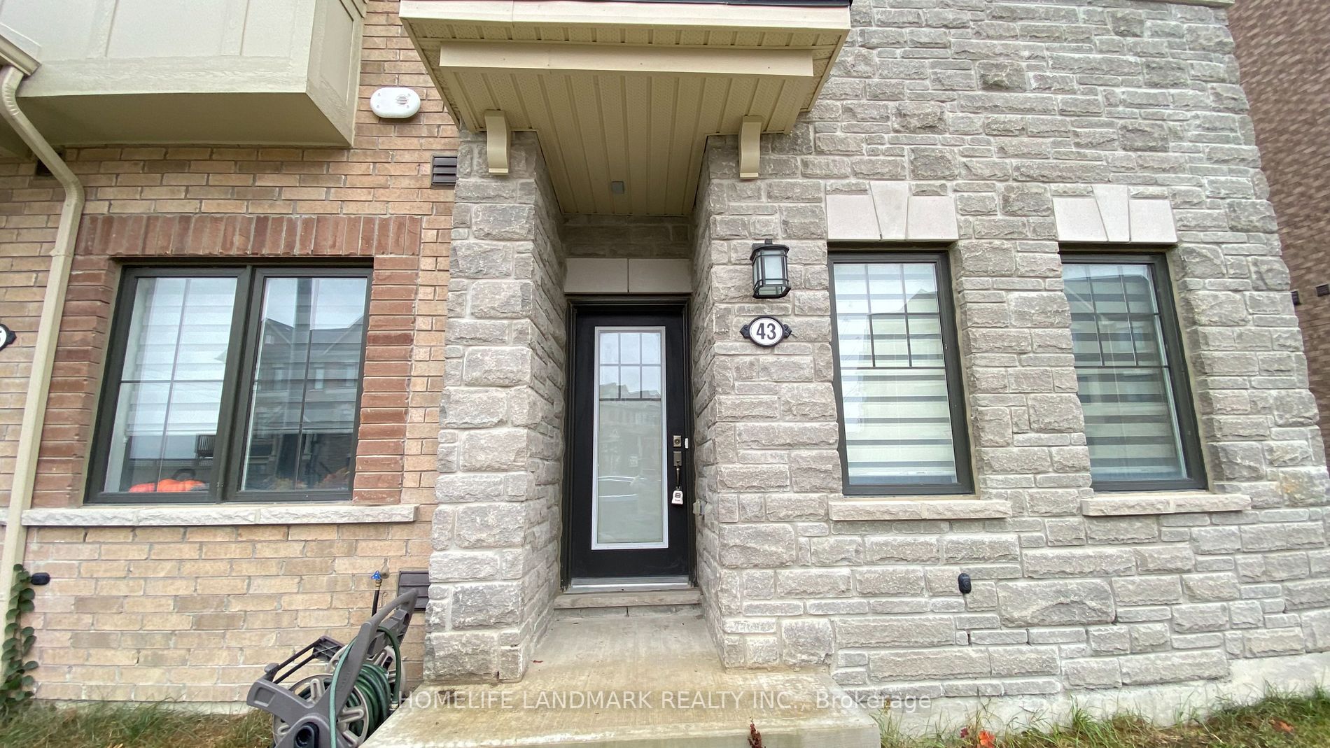 43 George Peach Ave