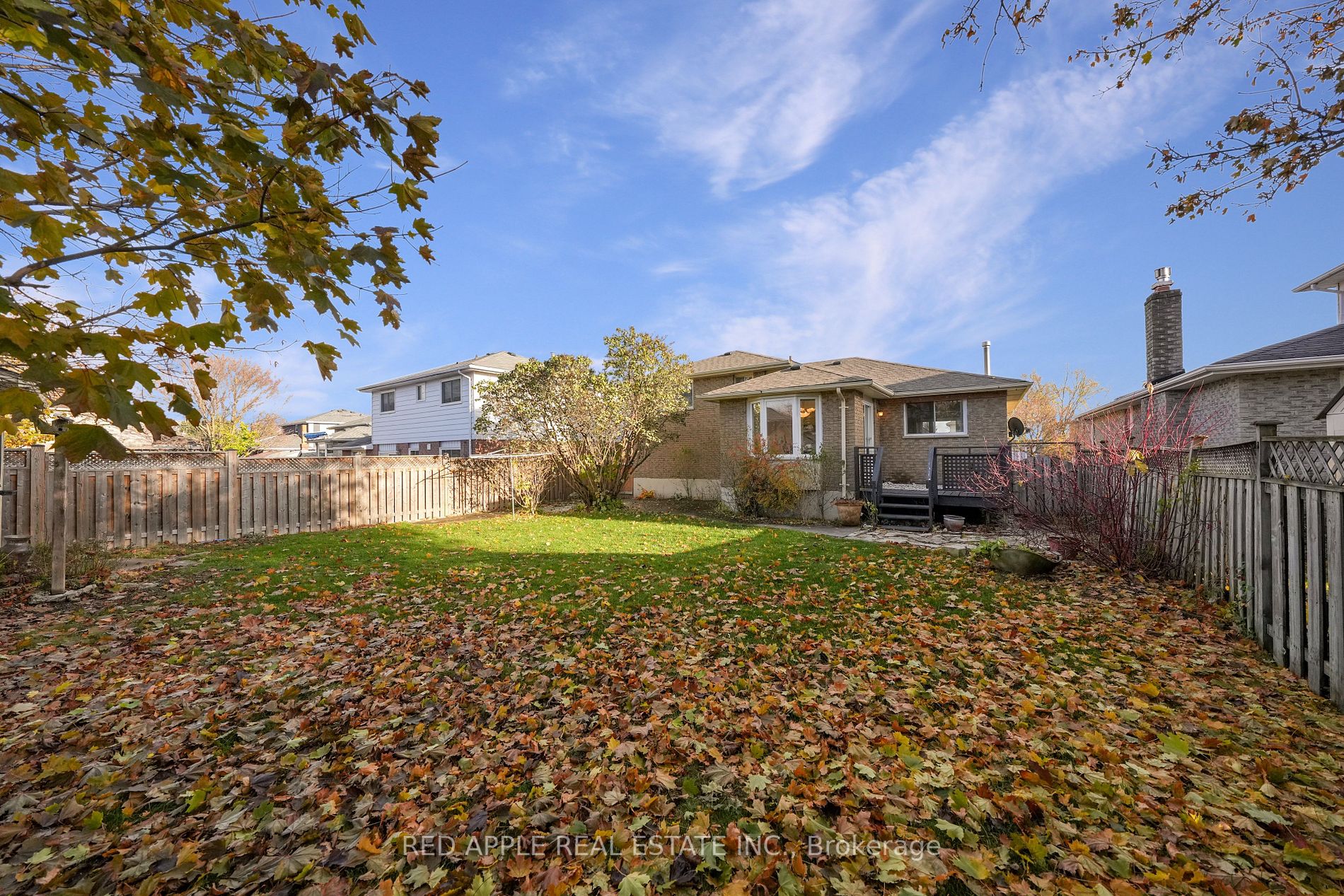 94 Crown Cres