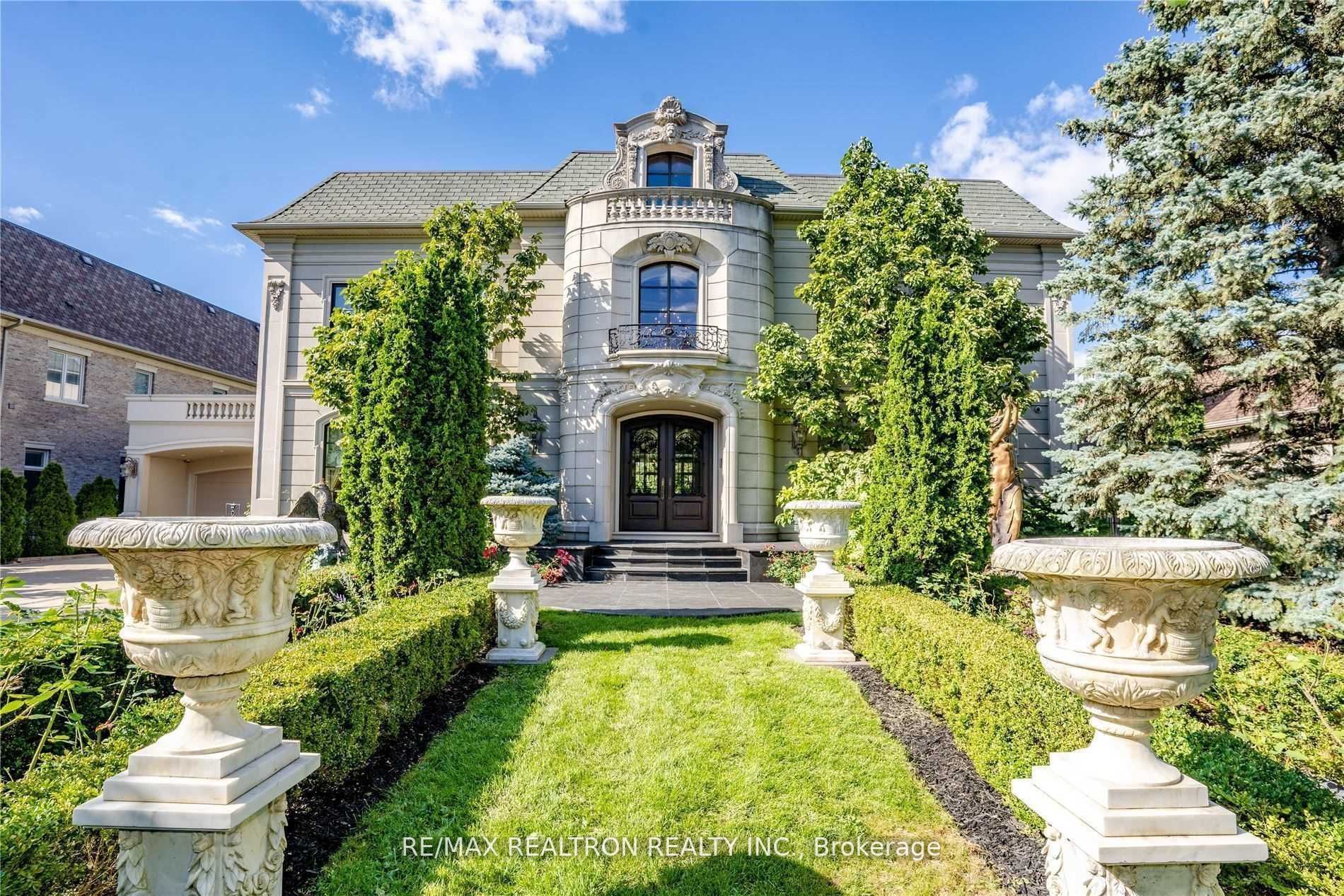 10 Denham Dr