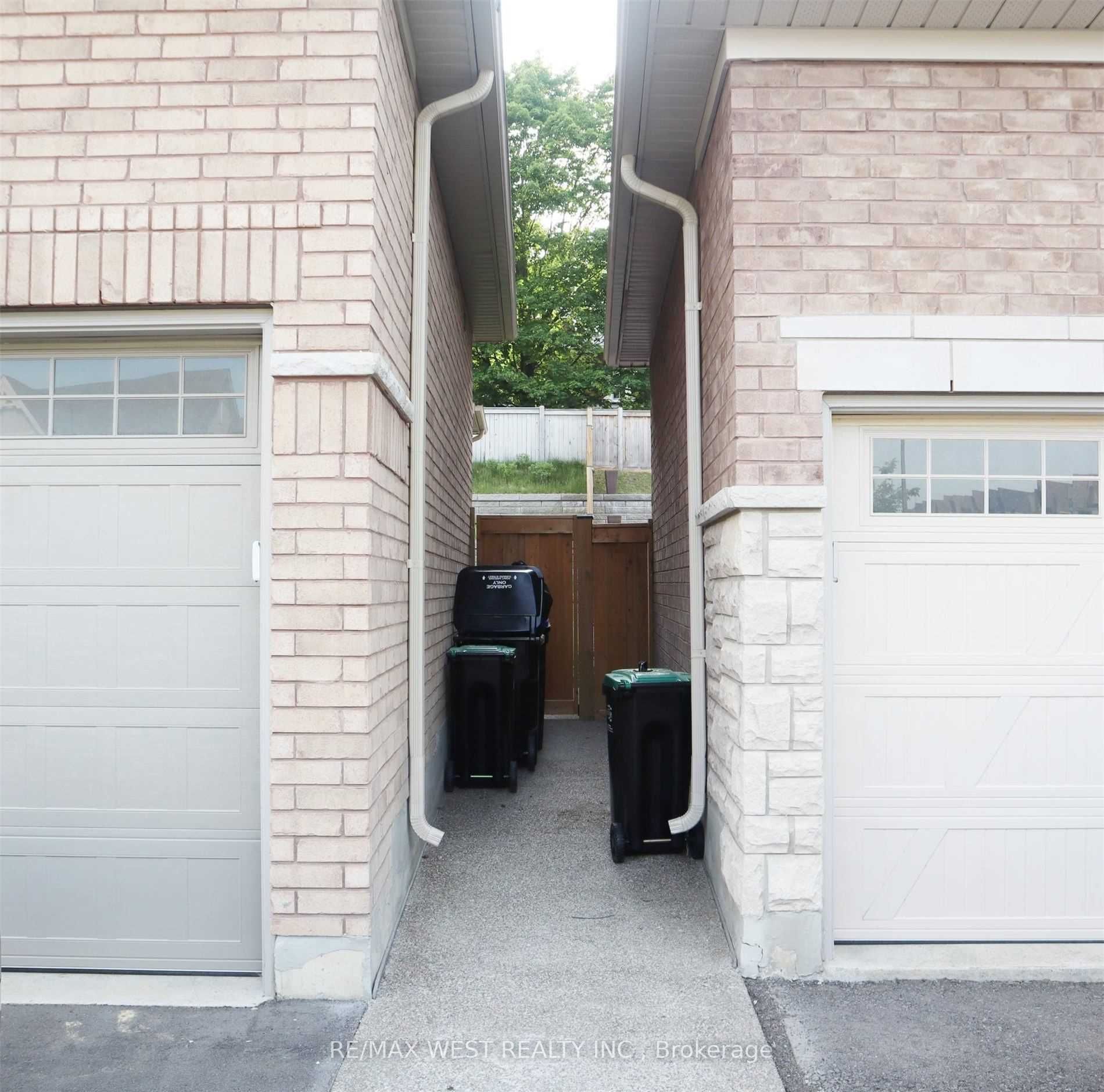 28 Pridham Pl