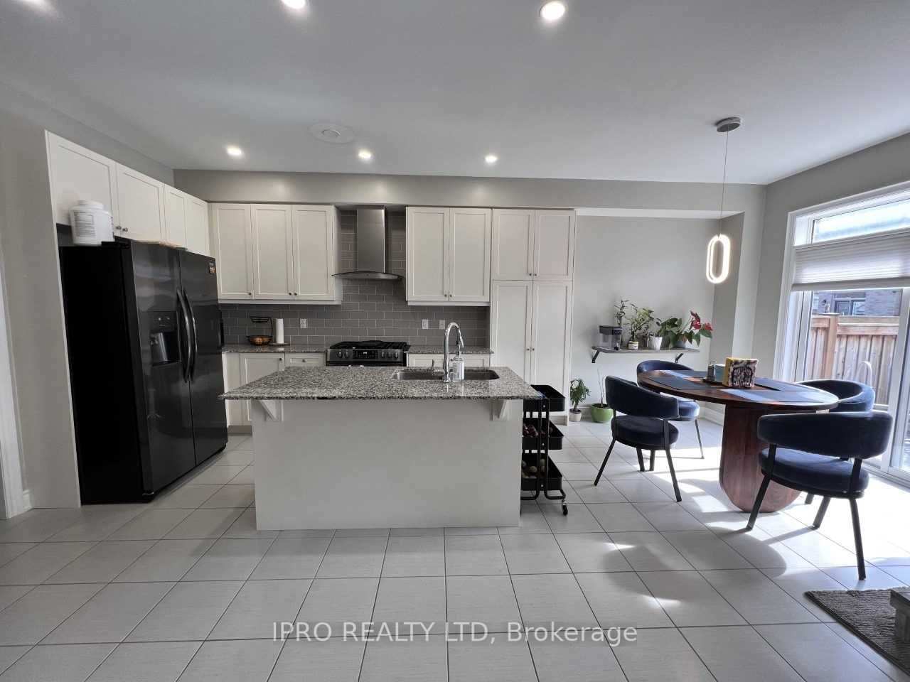 19 Cranbrook Cres