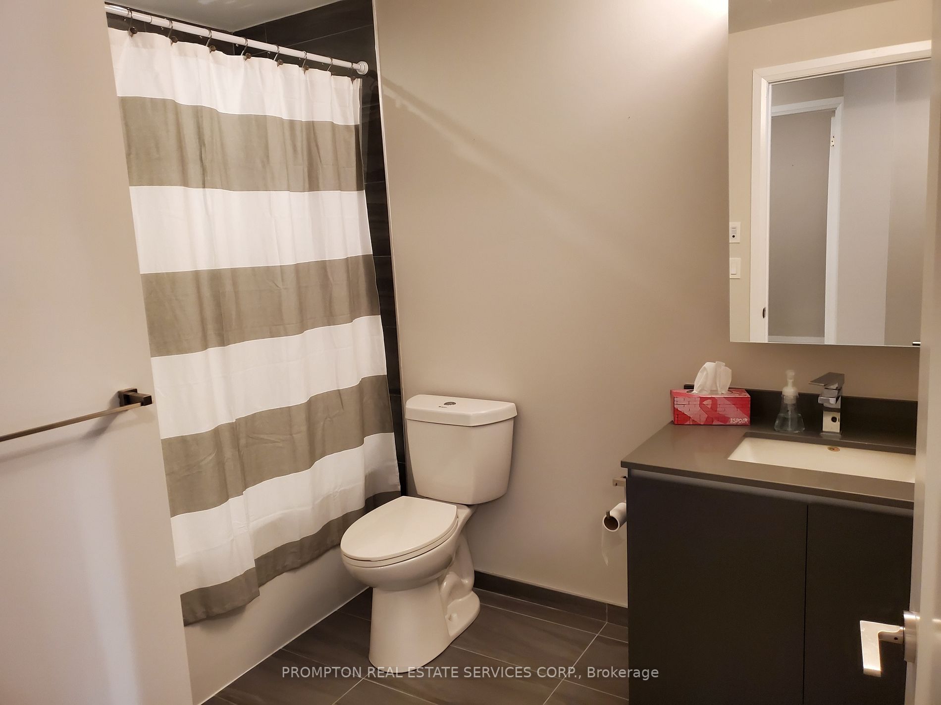 396 Highway 7 E, #608