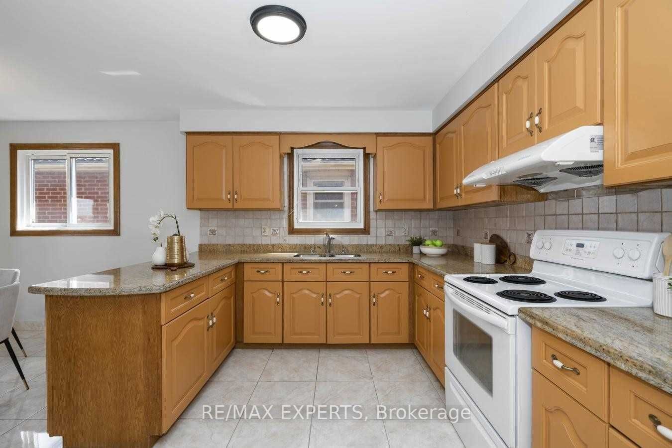 71 Misty Meadow Dr, #Upper