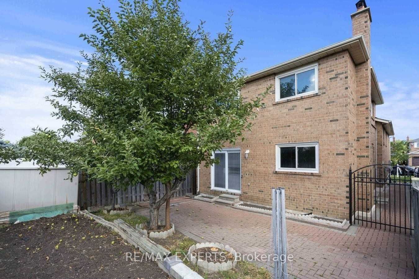 71 Misty Meadow Dr, #Upper