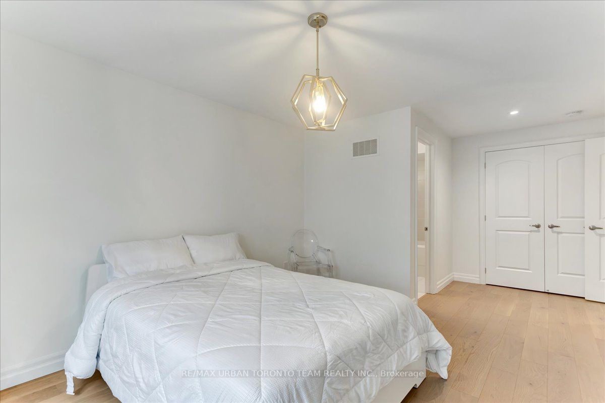 14 Ben Sinclair Ave