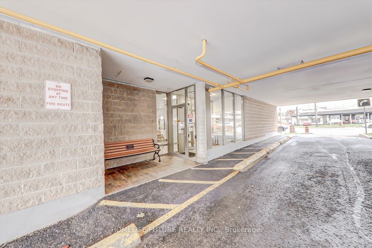 160 Wellington St E, #314