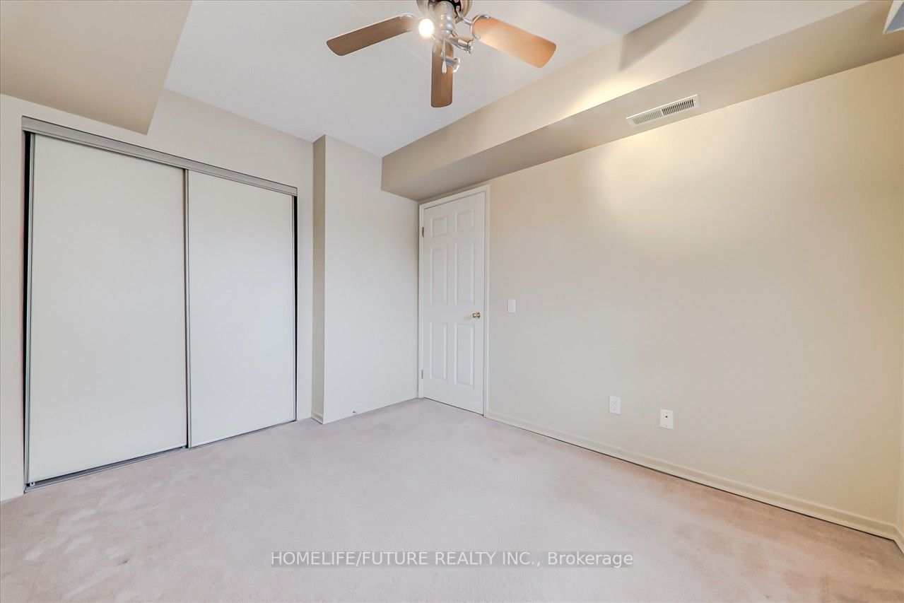 160 Wellington St E, #314