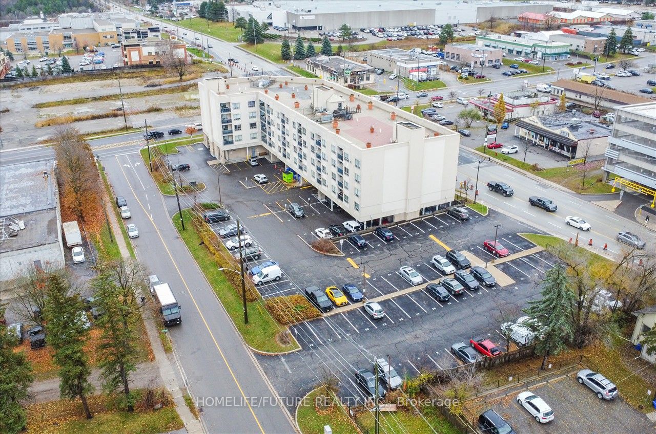 160 Wellington St E, #314