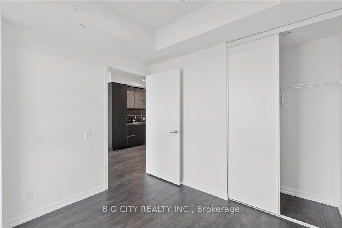 7890 Jane St, #5510