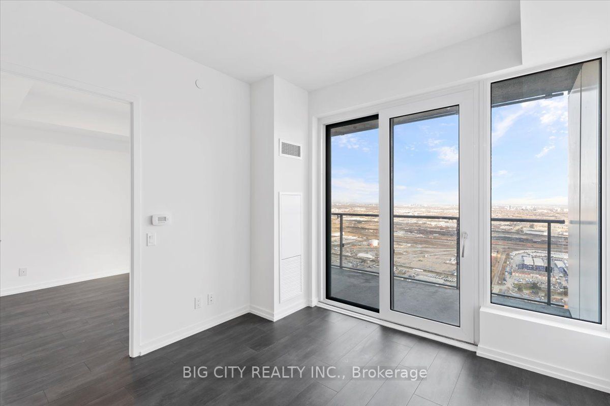 7890 Jane St, #5510