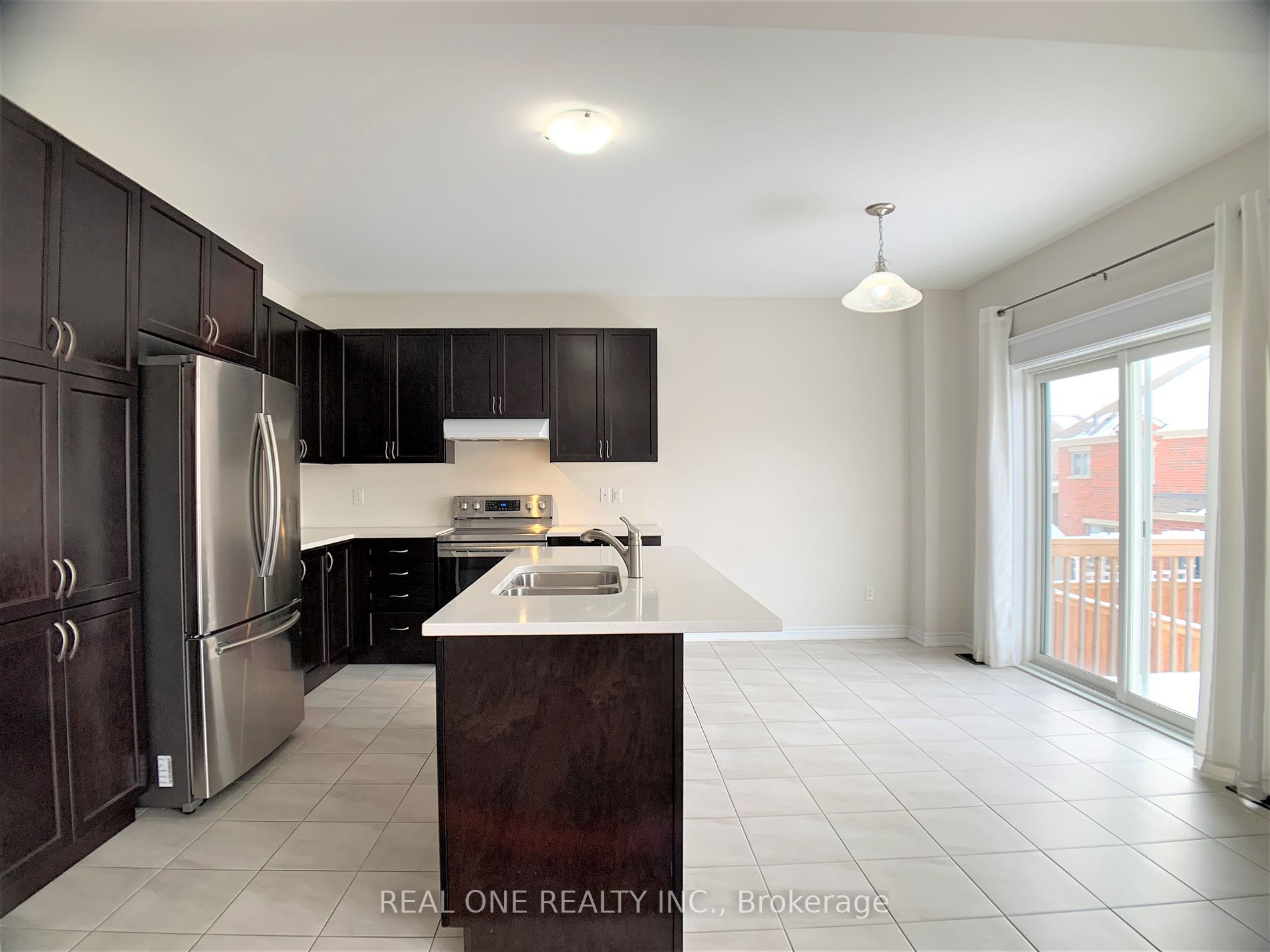 6 Walter Tunny Cres