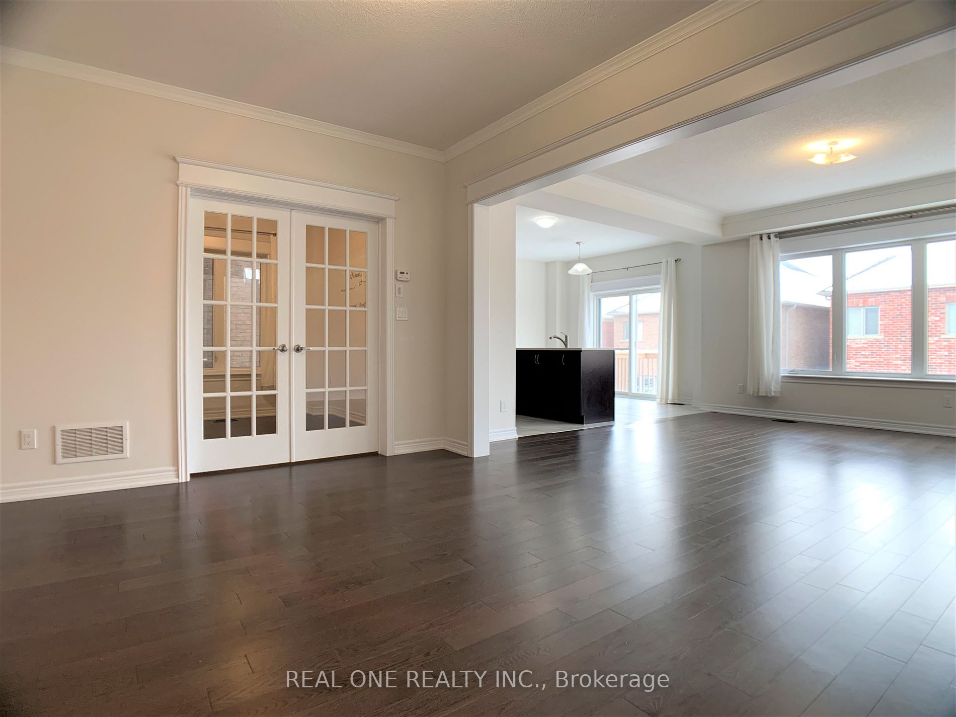 6 Walter Tunny Cres