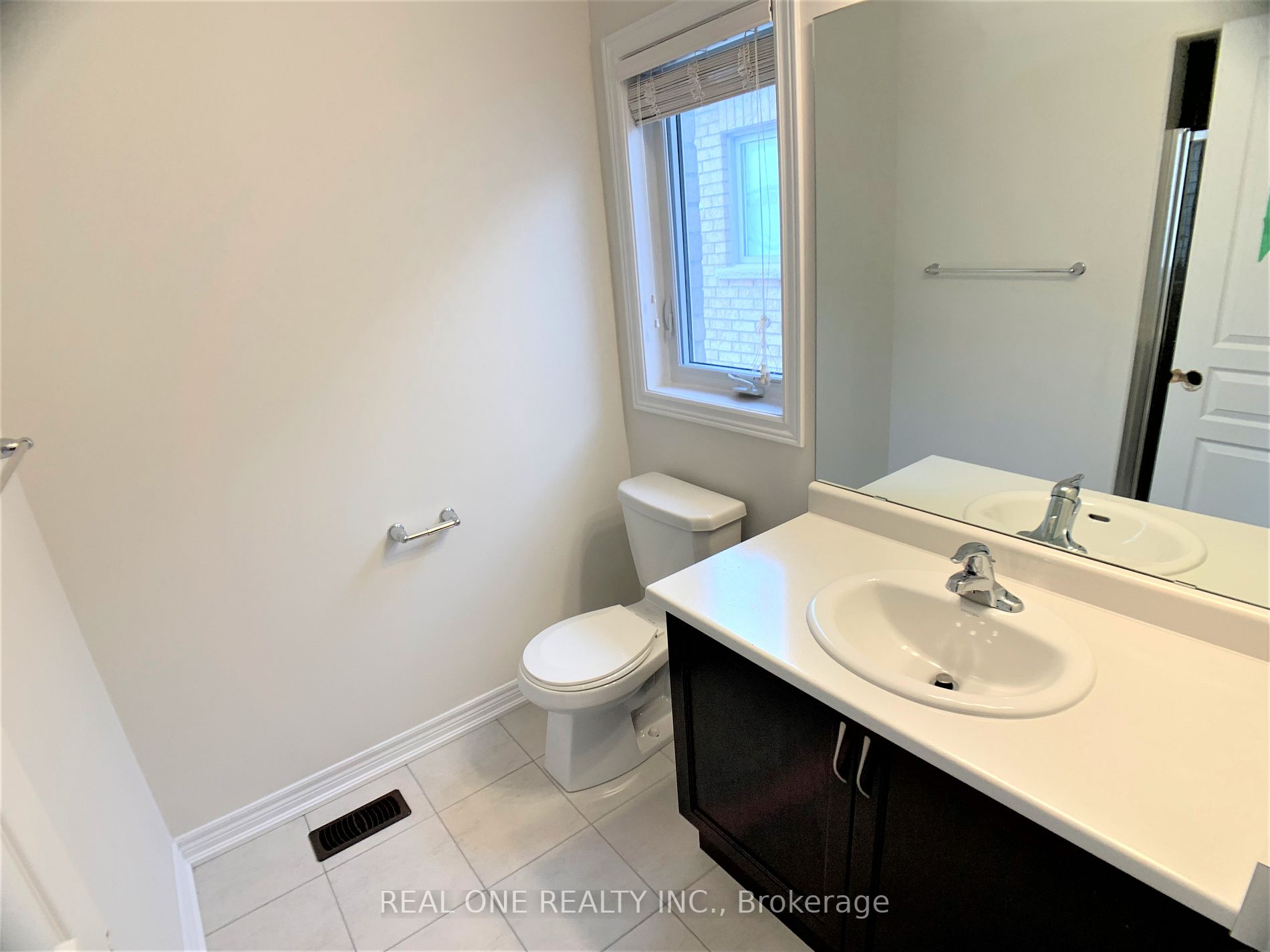 6 Walter Tunny Cres