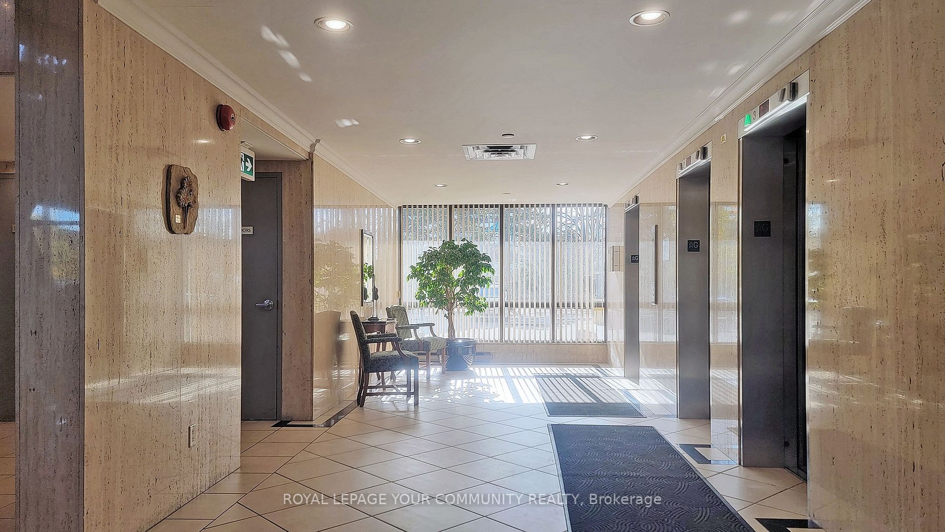 8111 Yonge St, #1408