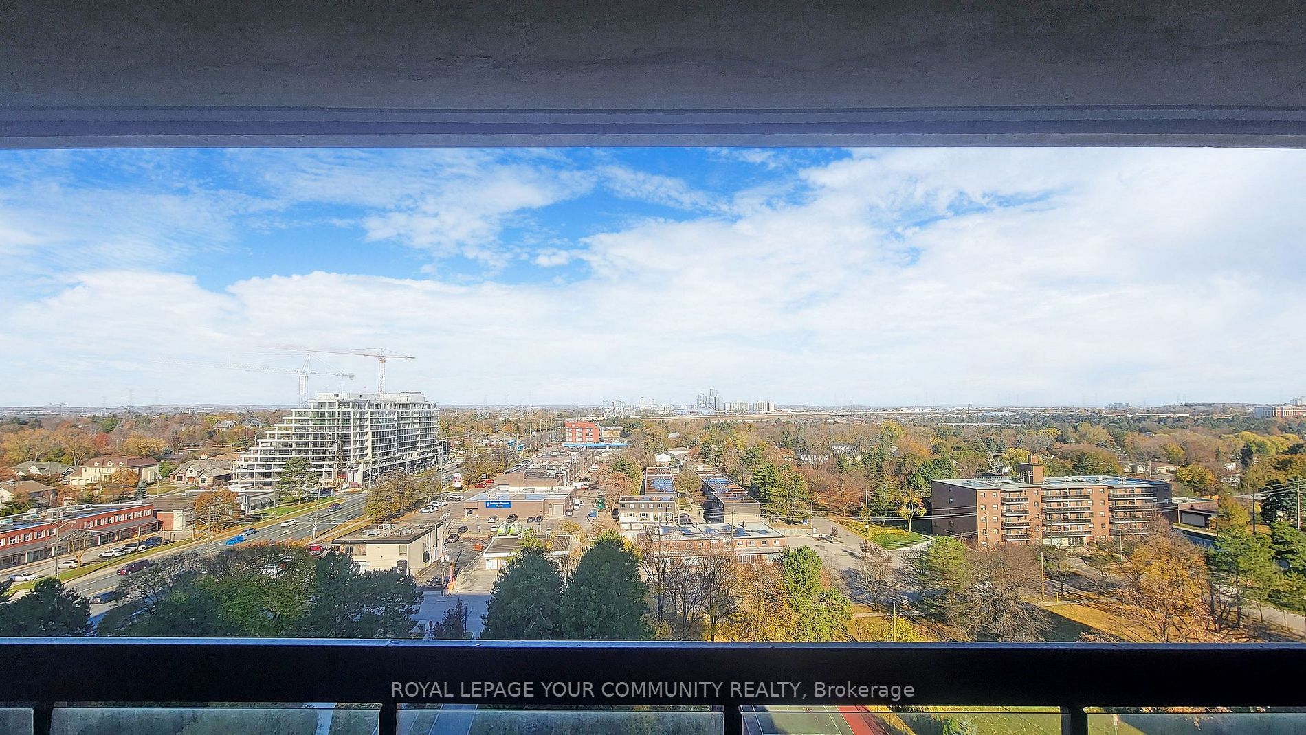8111 Yonge St, #1408