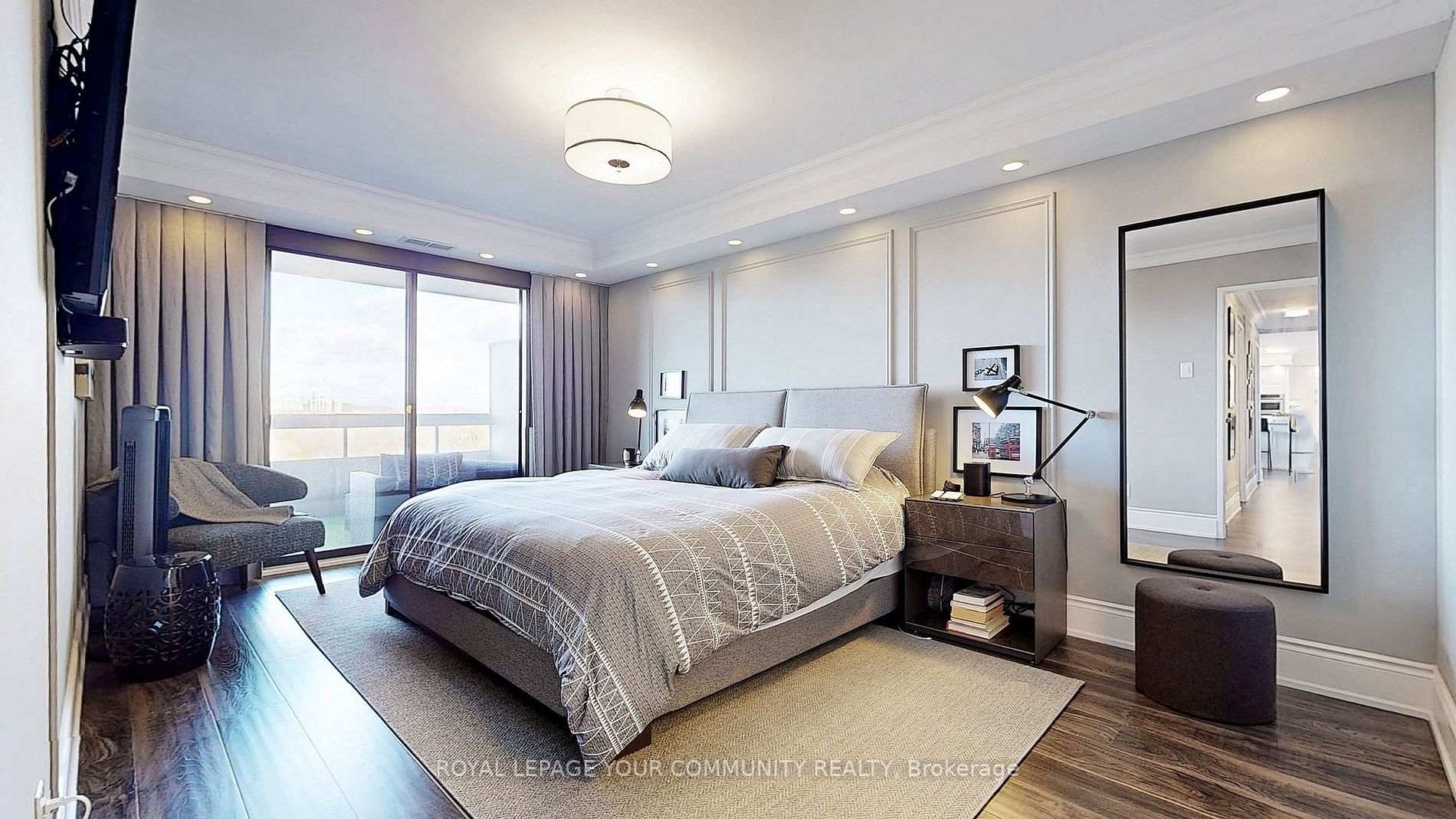 8111 Yonge St, #1408