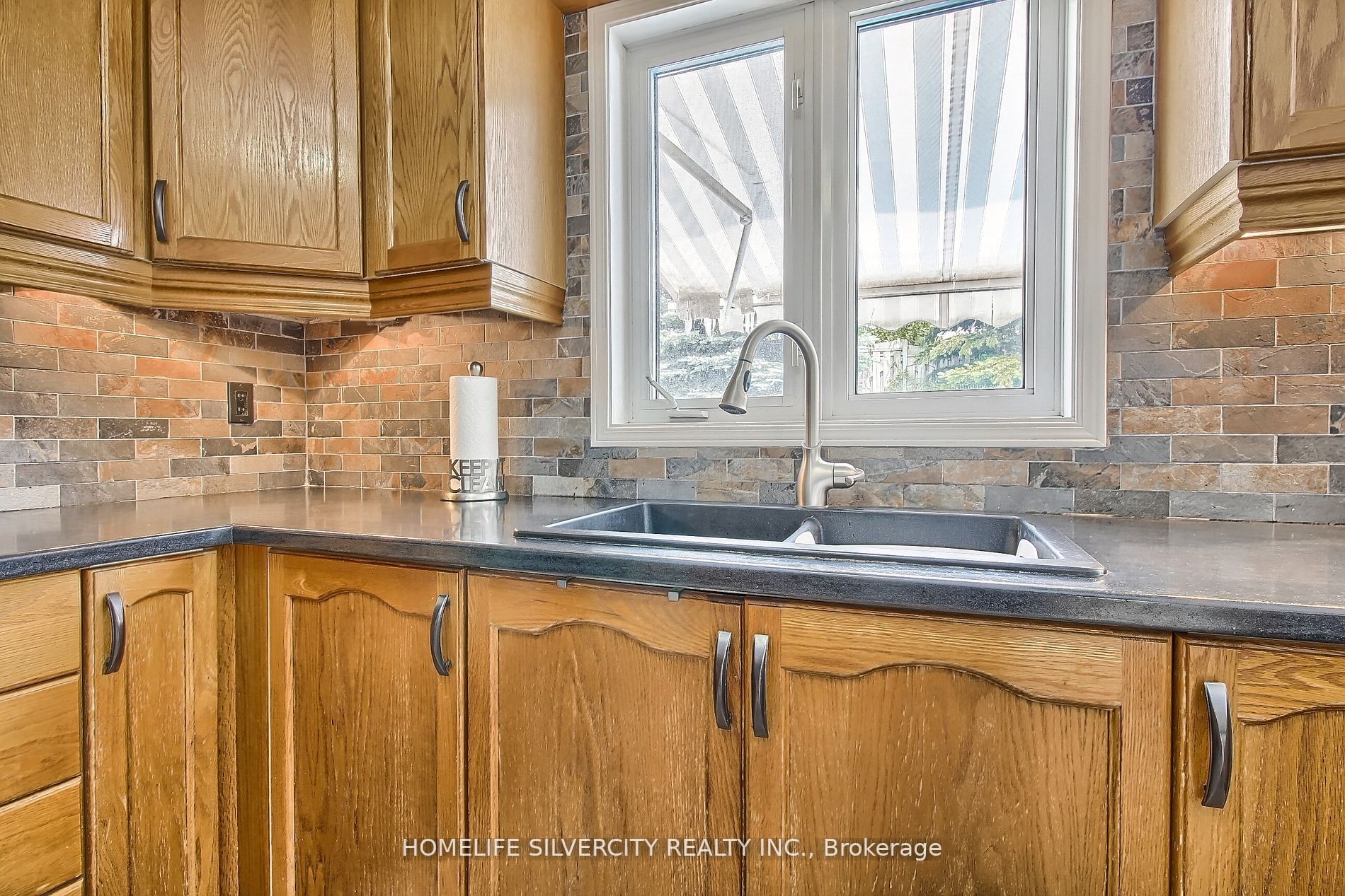 8 Prince Dr