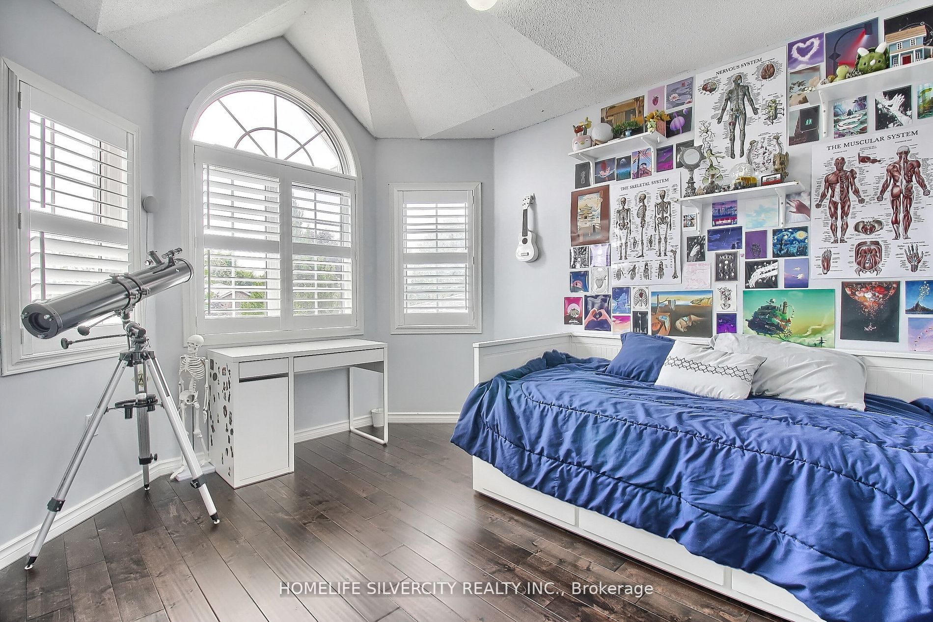 8 Prince Dr