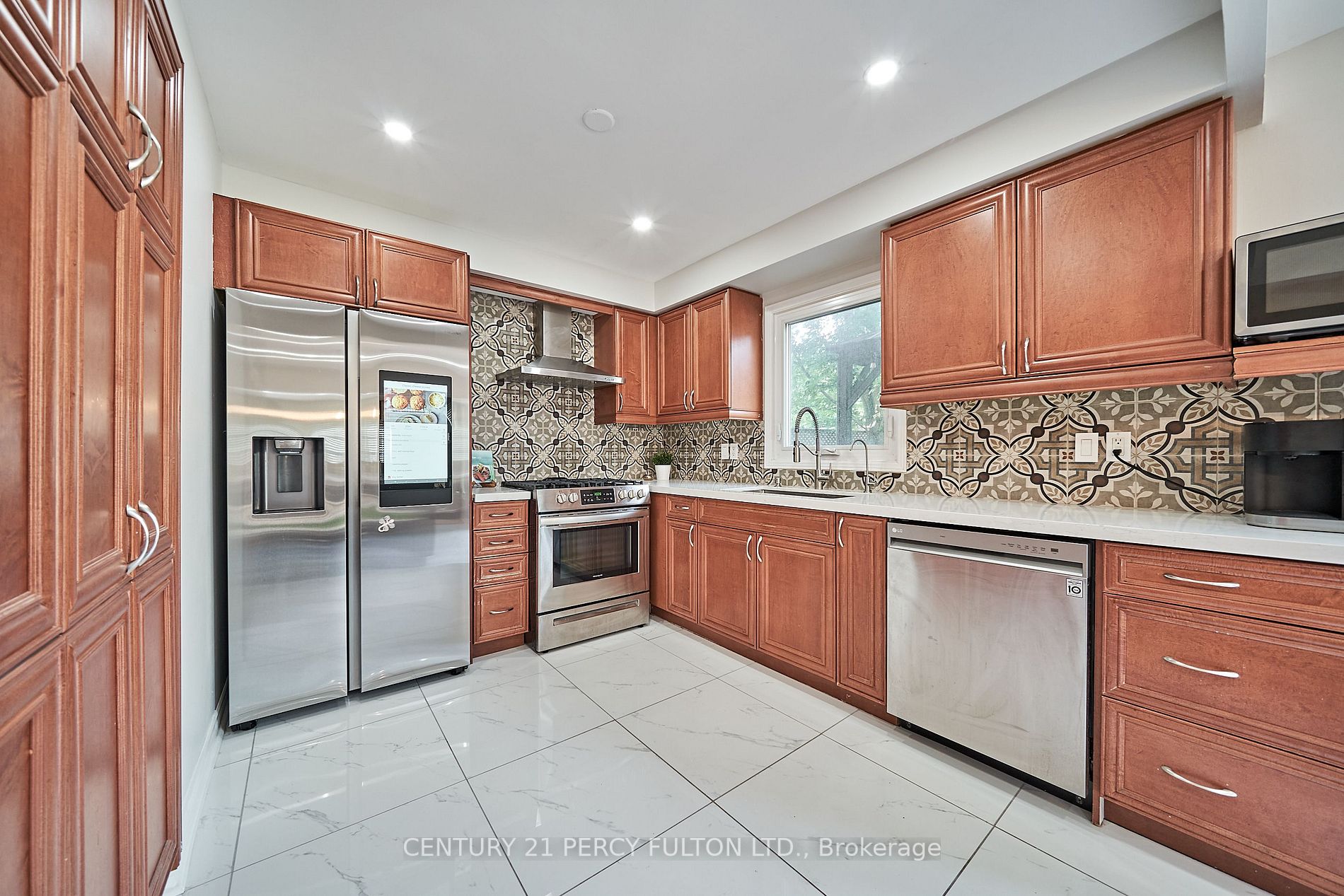 339 Lori Ave