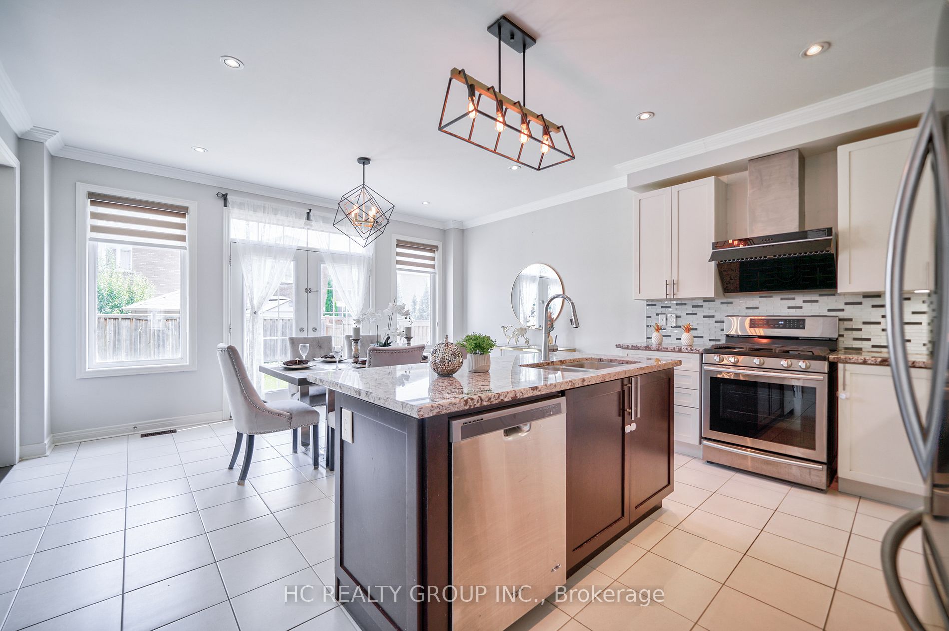 49 Romanelli Cres