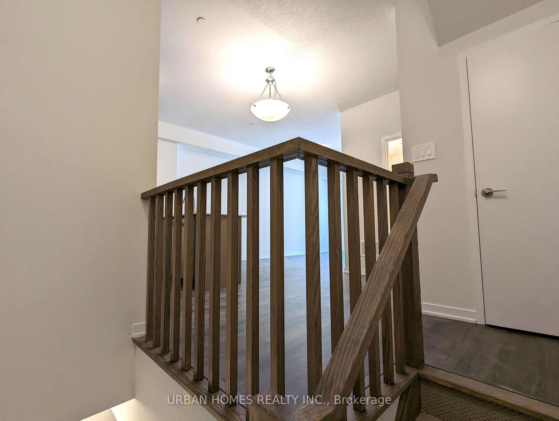 21 Honeycrisp Cres, #28