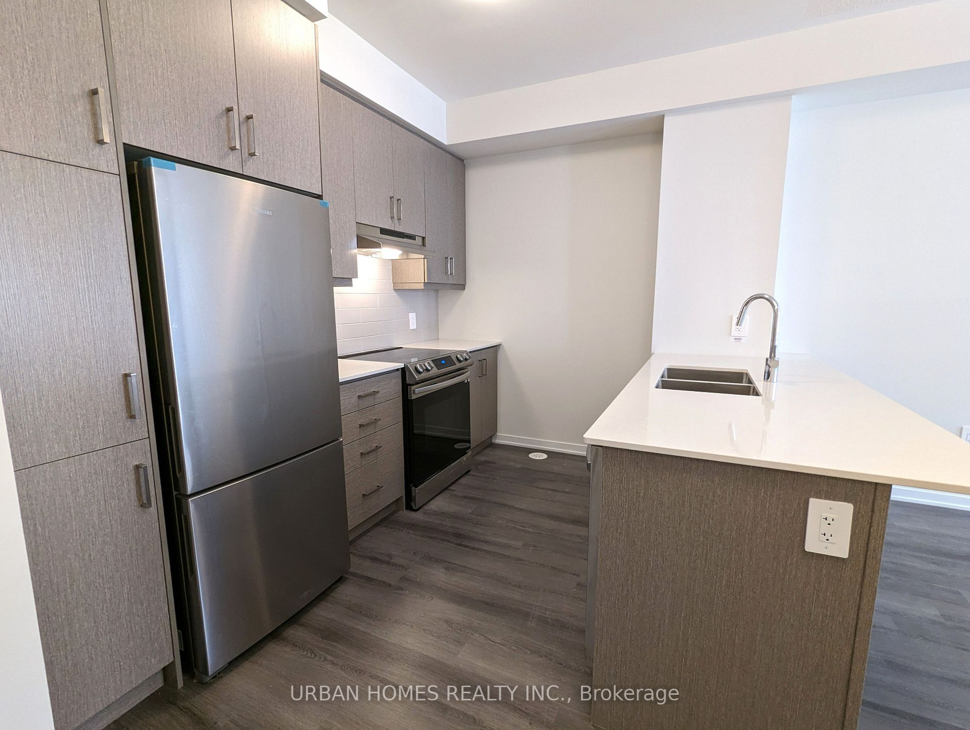 21 Honeycrisp Cres, #28