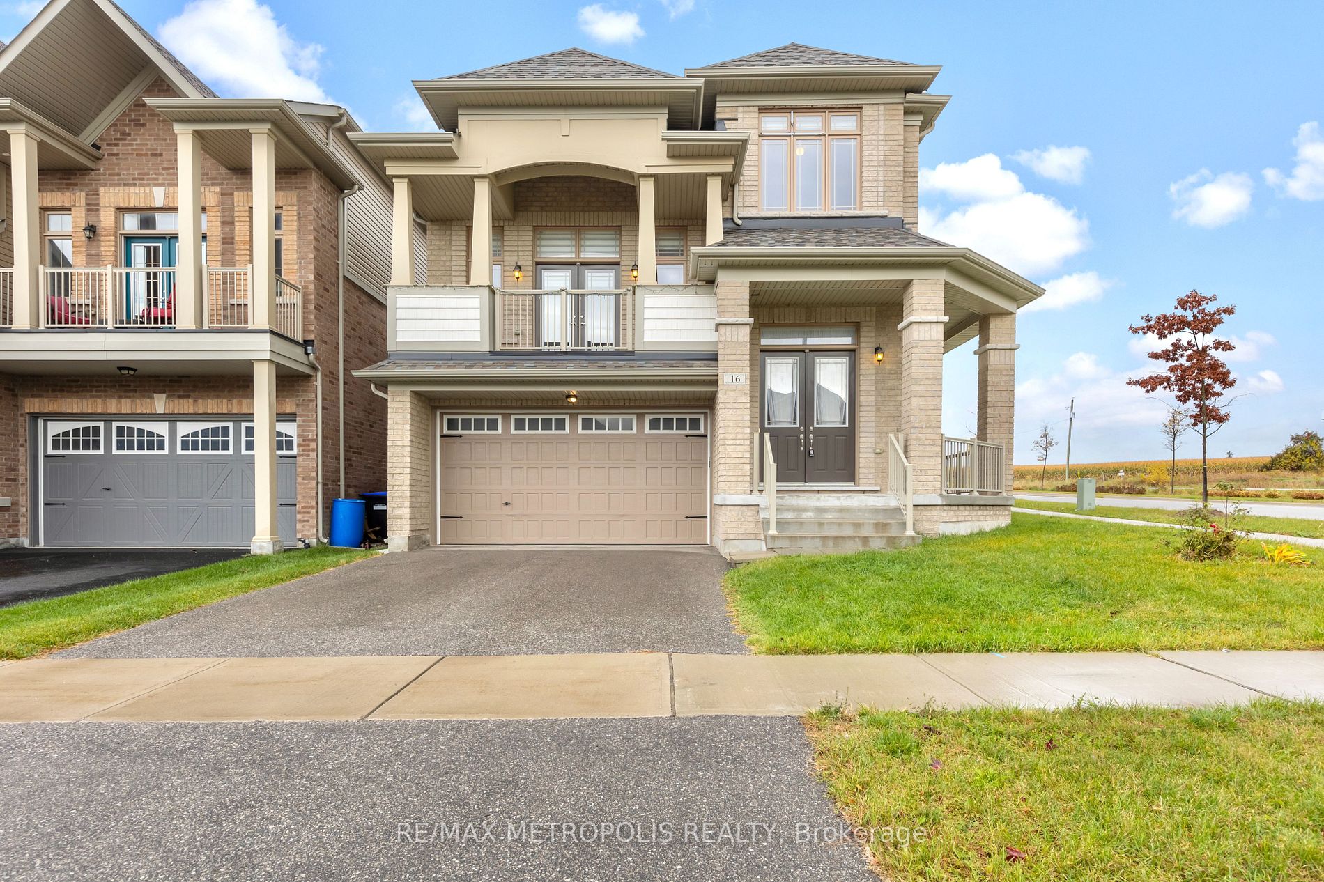 16 Bell Ave